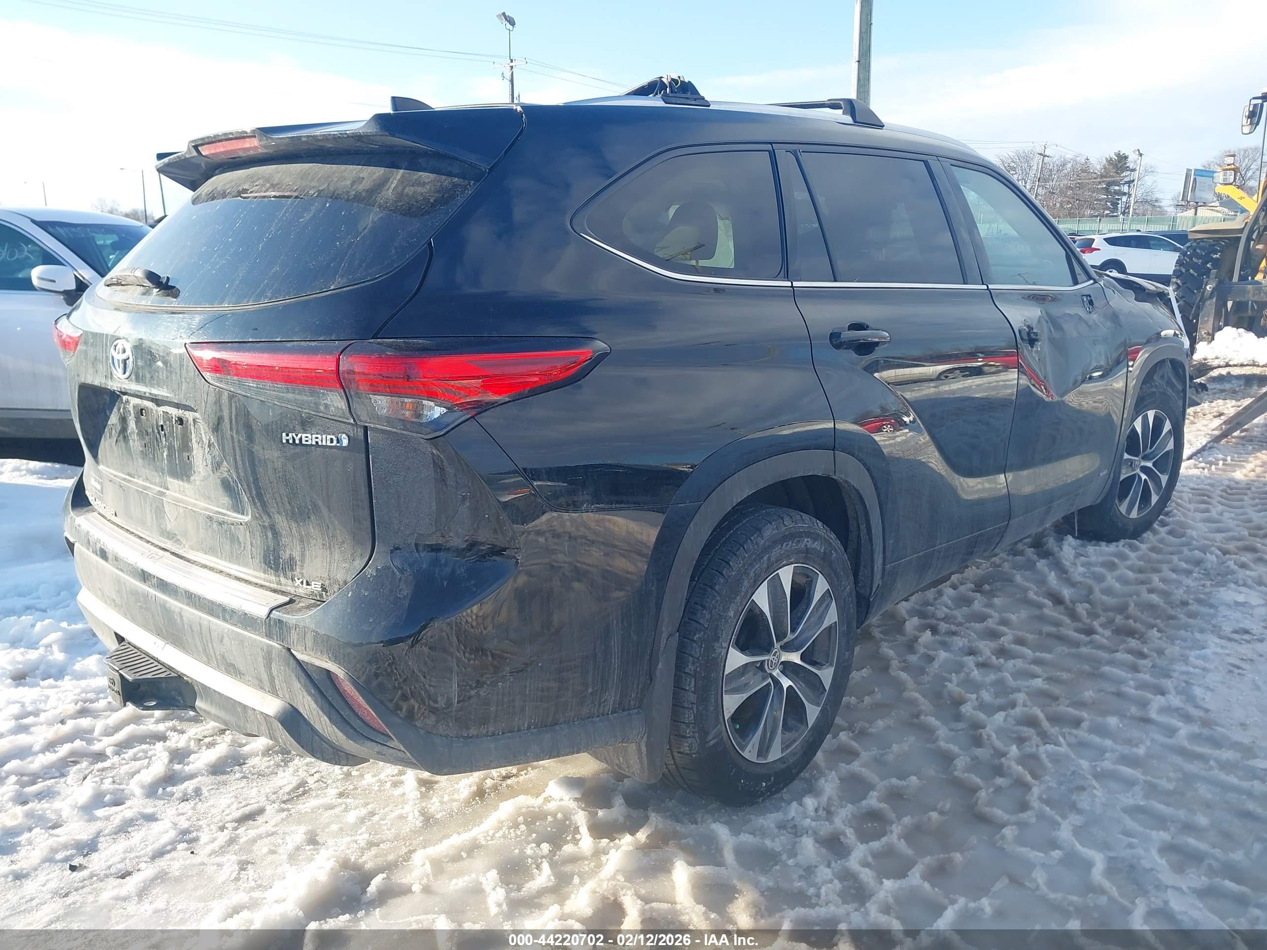 TOYOTA HIGHLANDER image 4