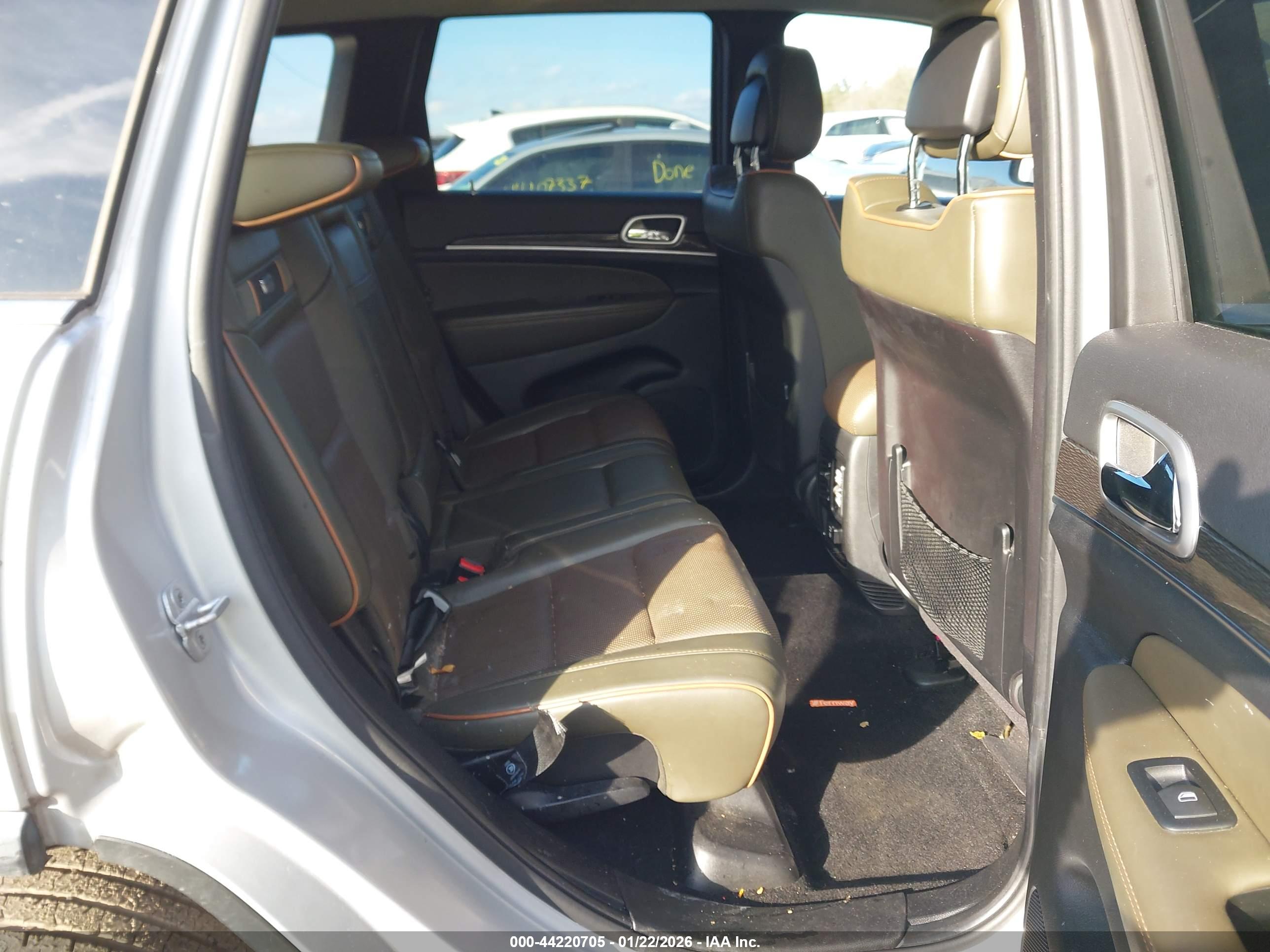 JEEP GRAND image 8