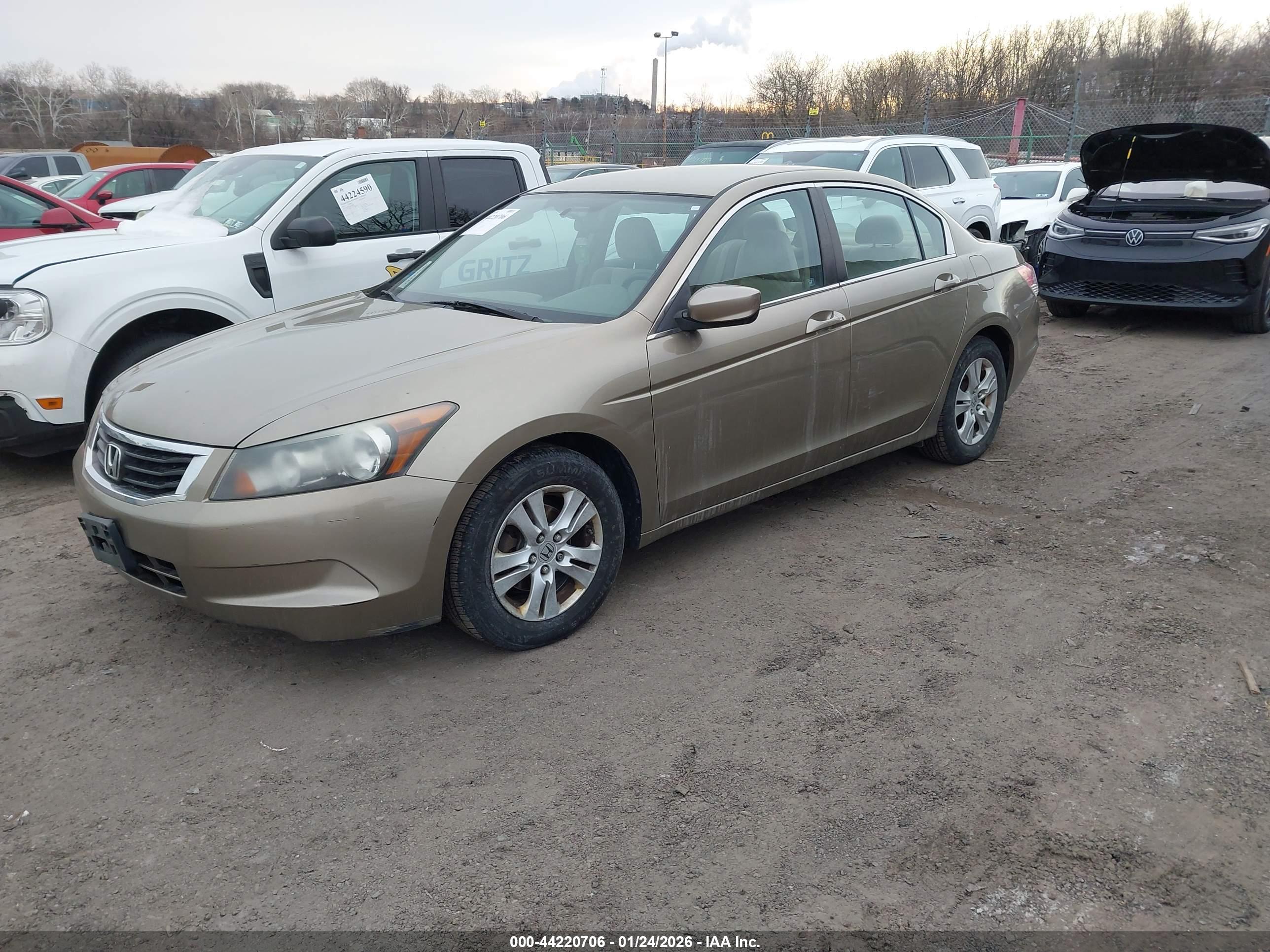 HONDA ACCORD image 2