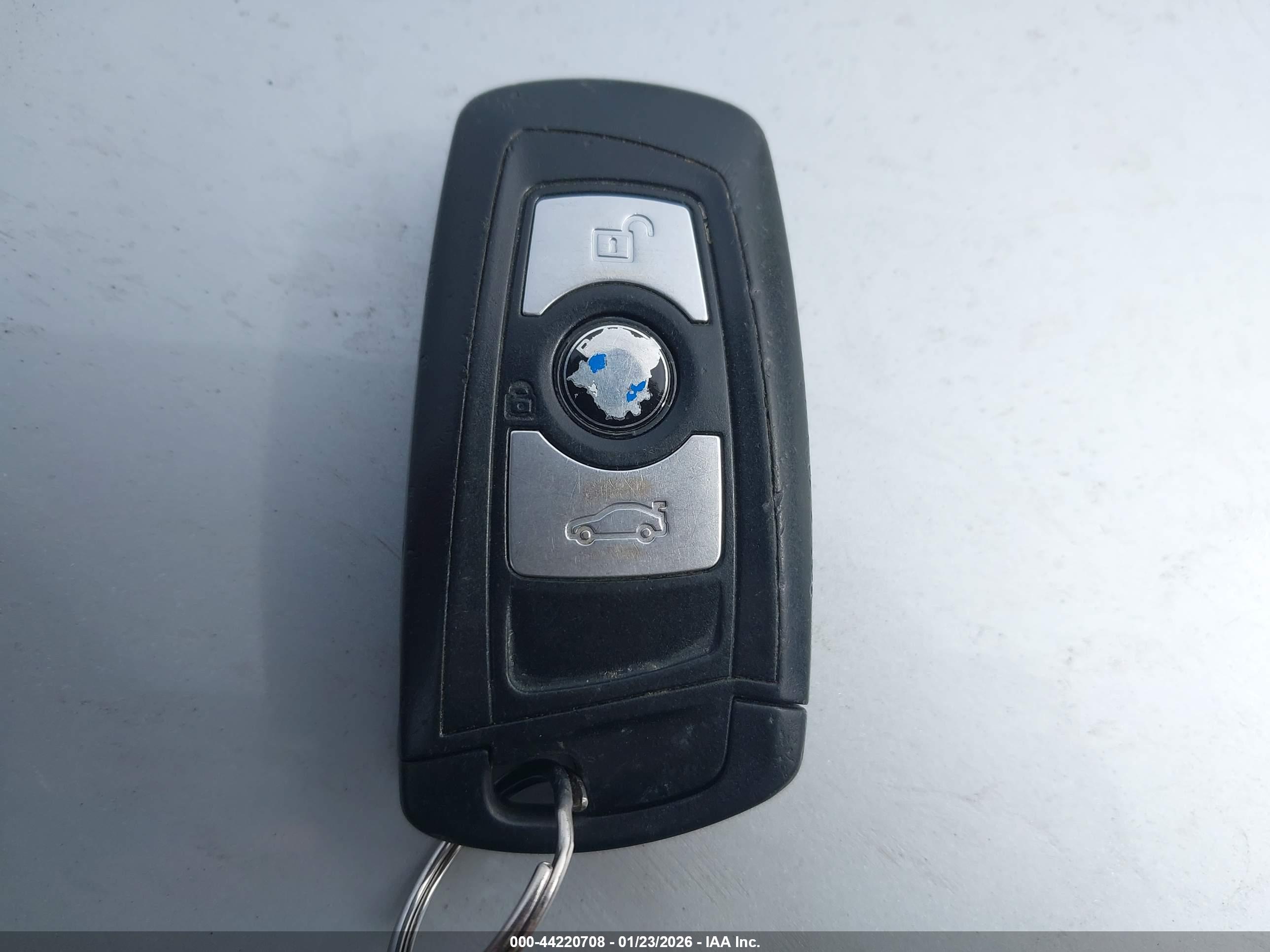 BMW 328I image 11