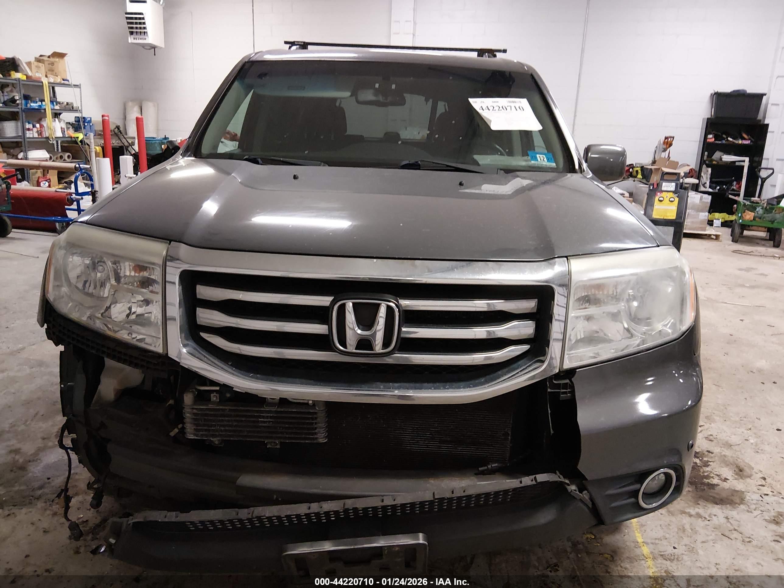 HONDA PILOT image 6