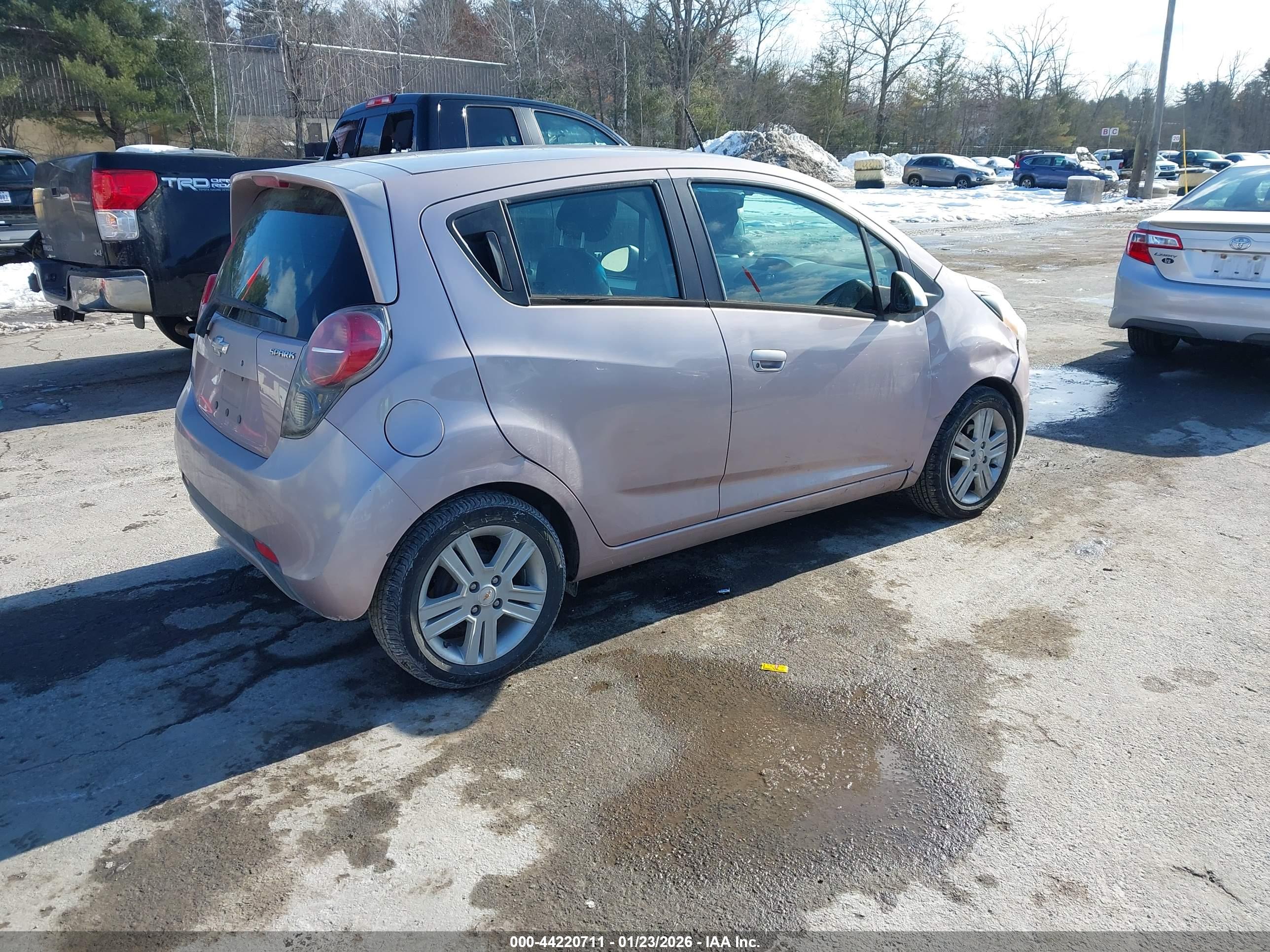 CHEVROLET SPARK image 4