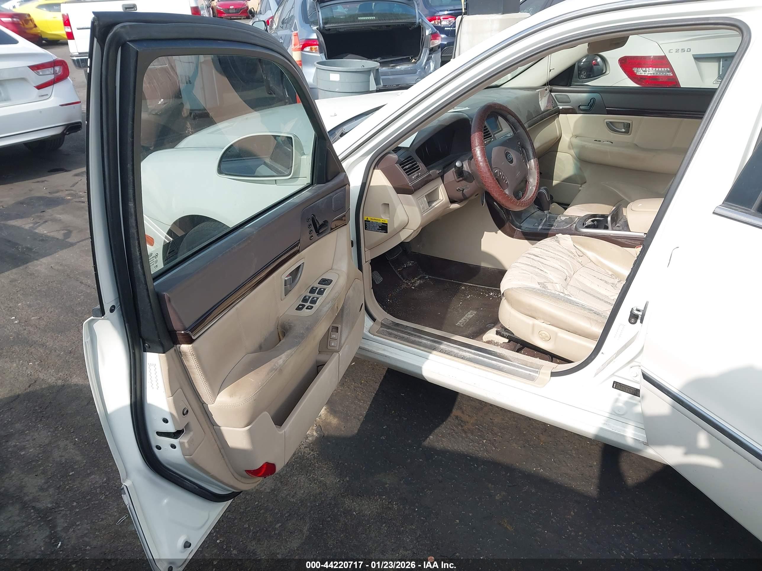 KIA AMANTI image 5