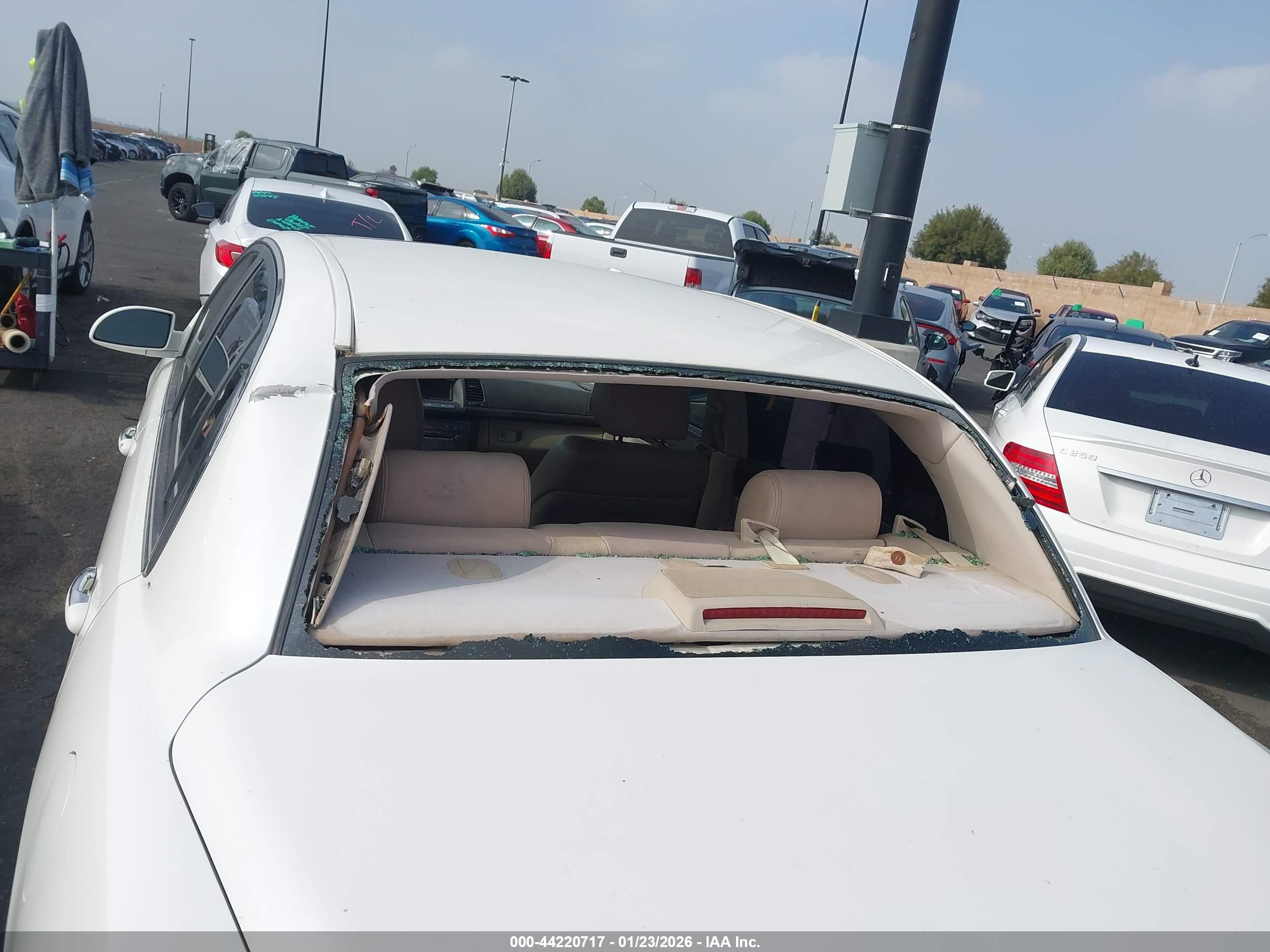KIA AMANTI image 6