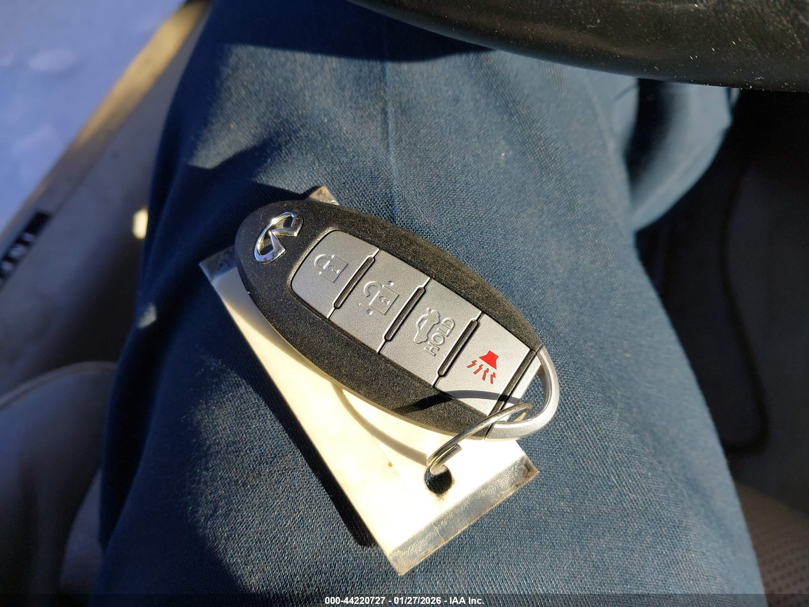 INFINITI Q50 image 11