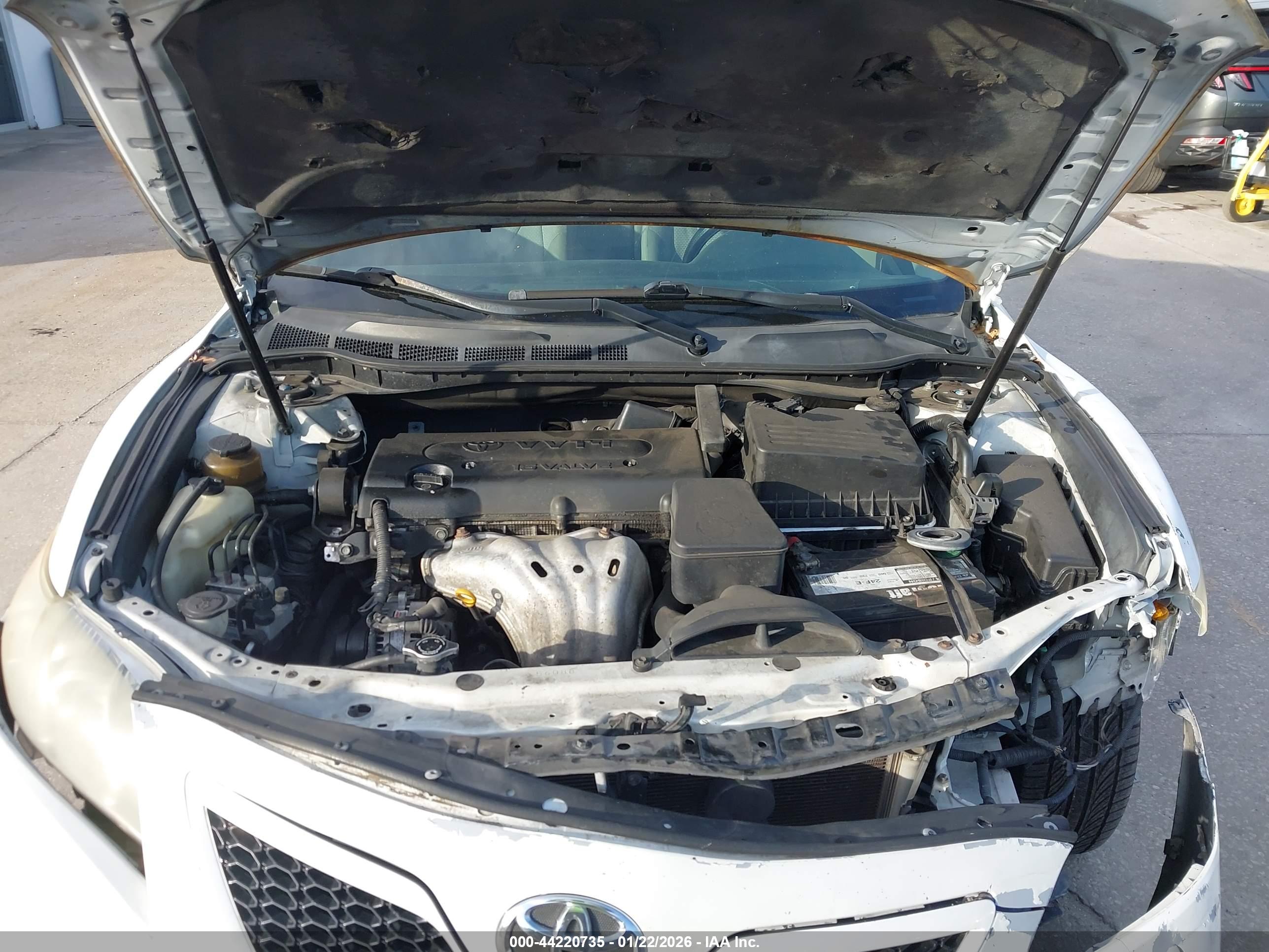 TOYOTA CAMRY image 10
