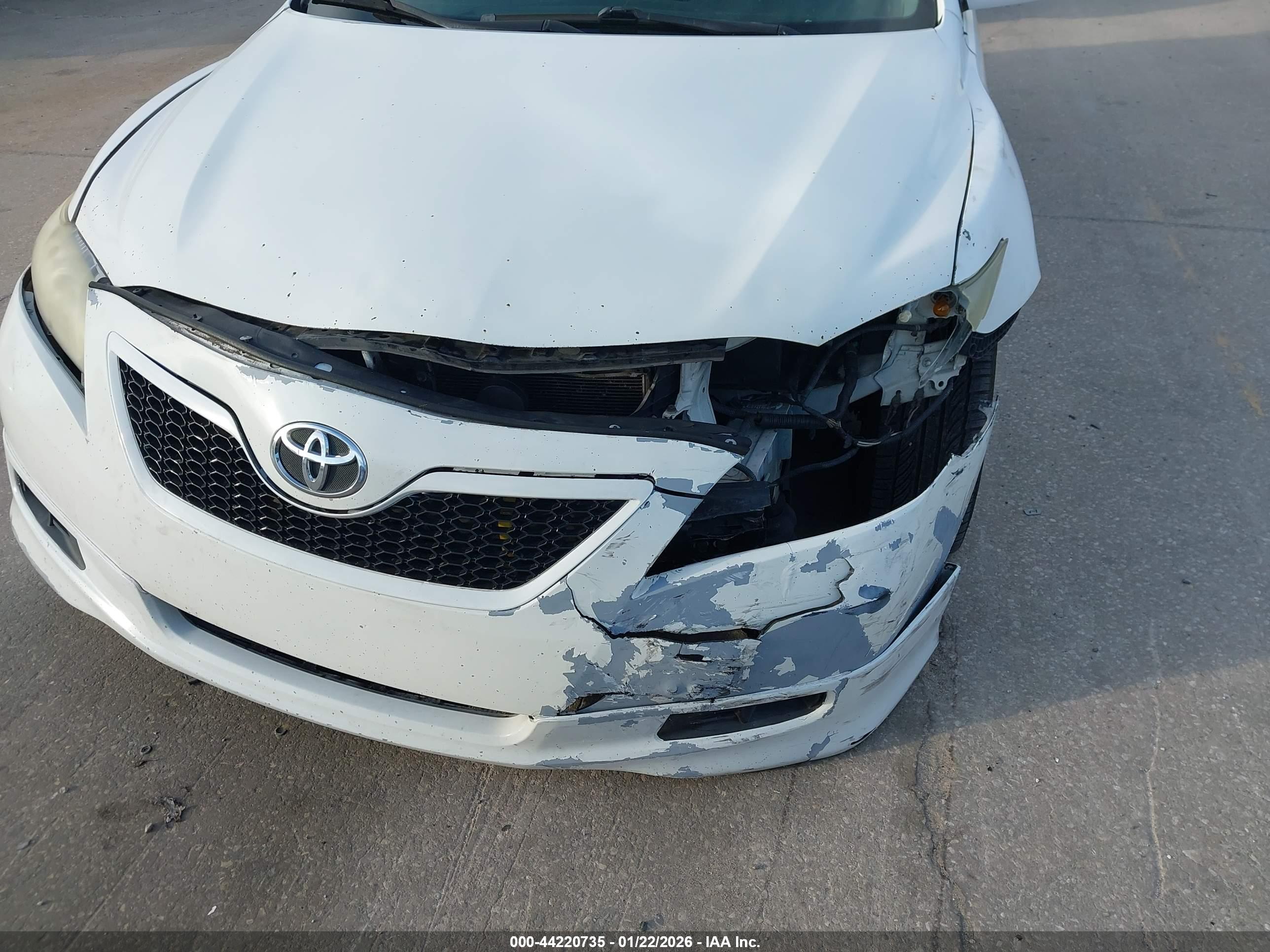 TOYOTA CAMRY image 6