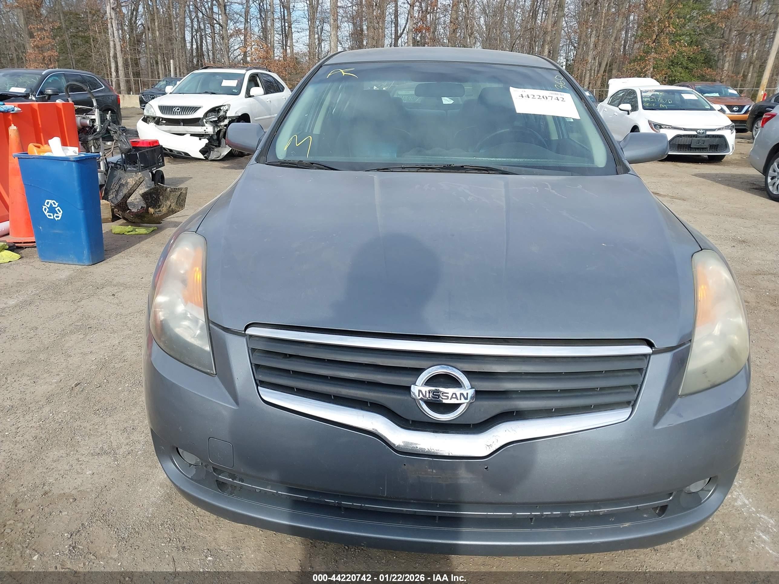 NISSAN ALTIMA image 6