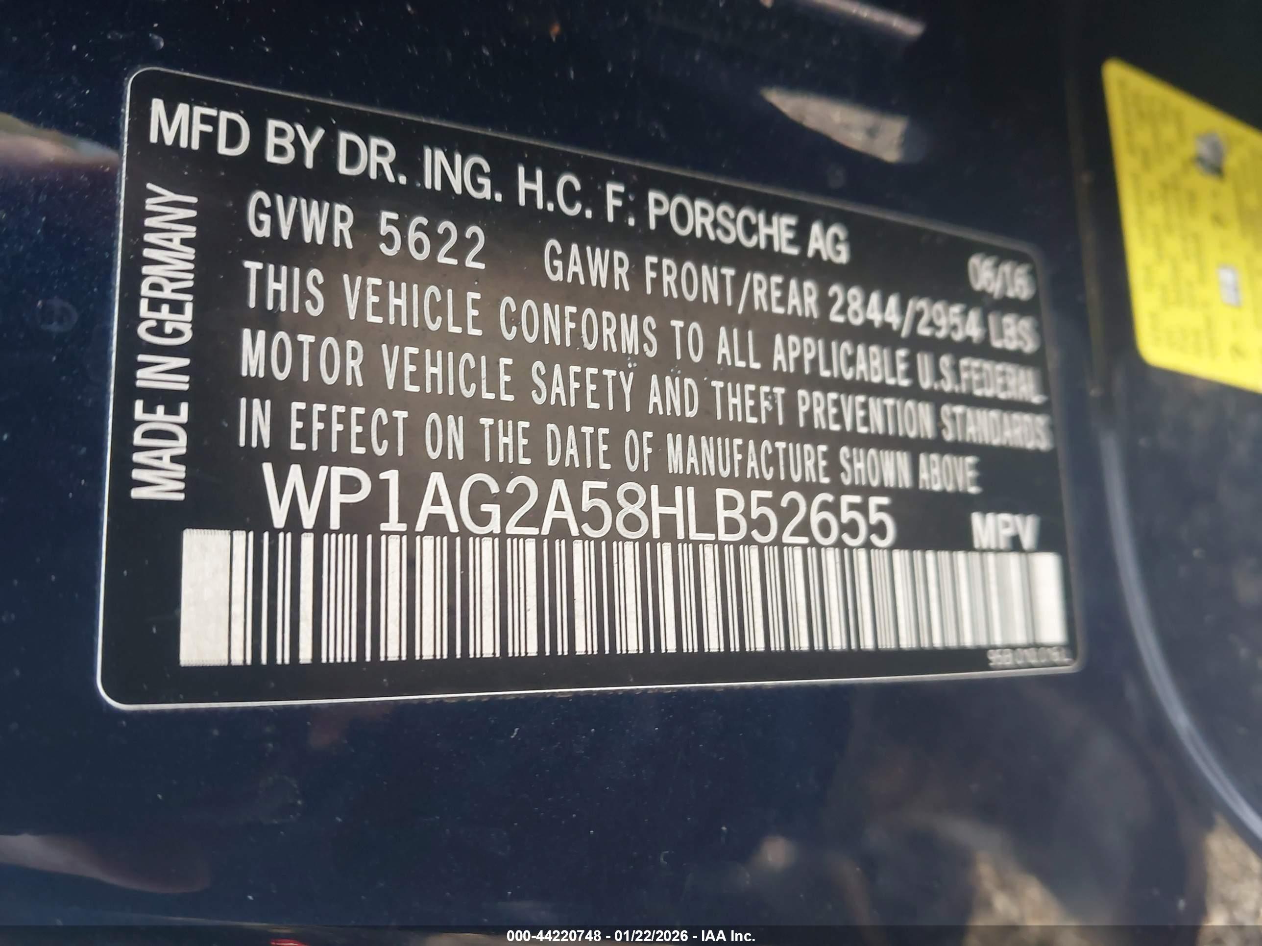 PORSCHE MACAN image 9