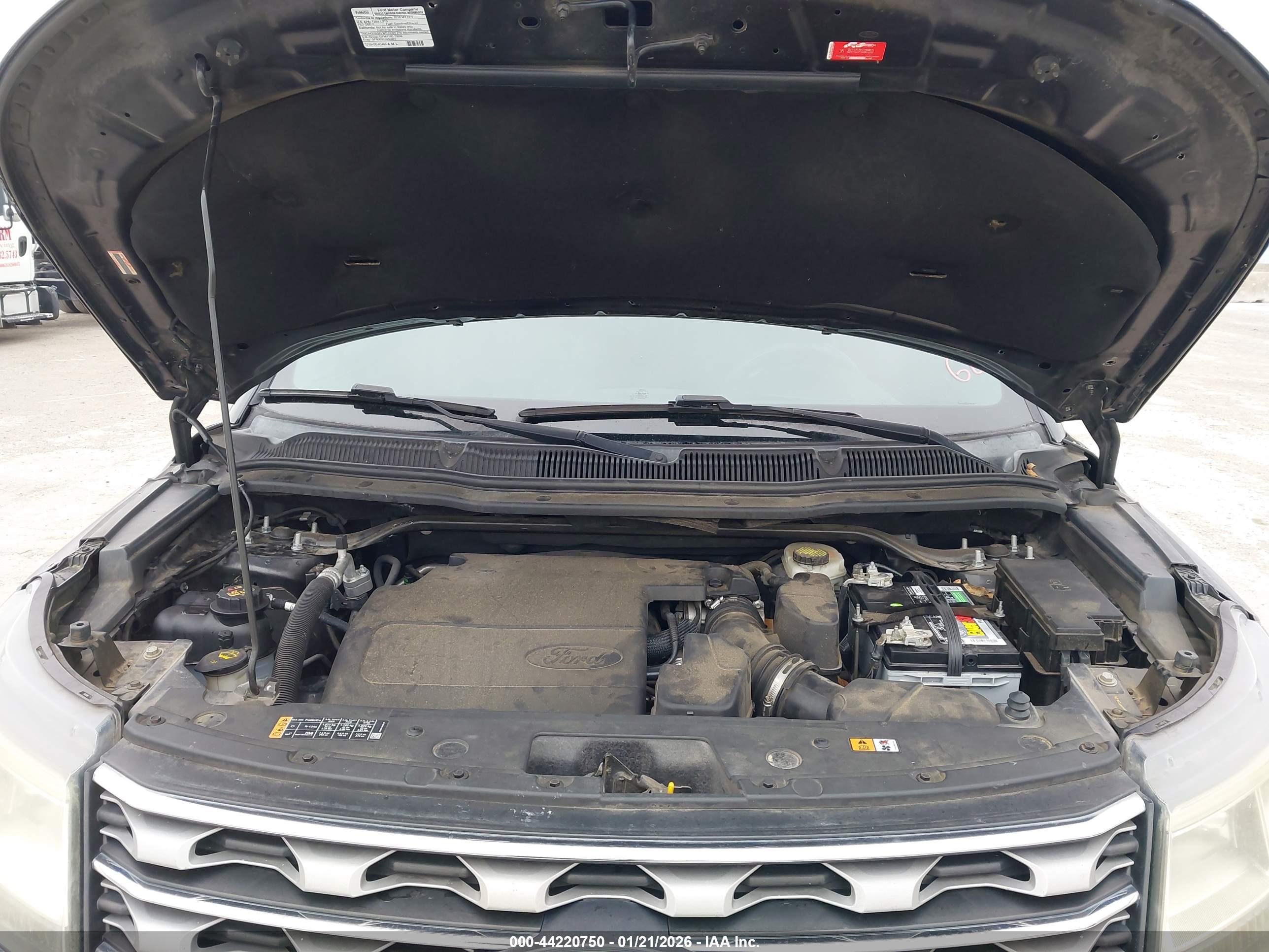 FORD EXPLORER image 10