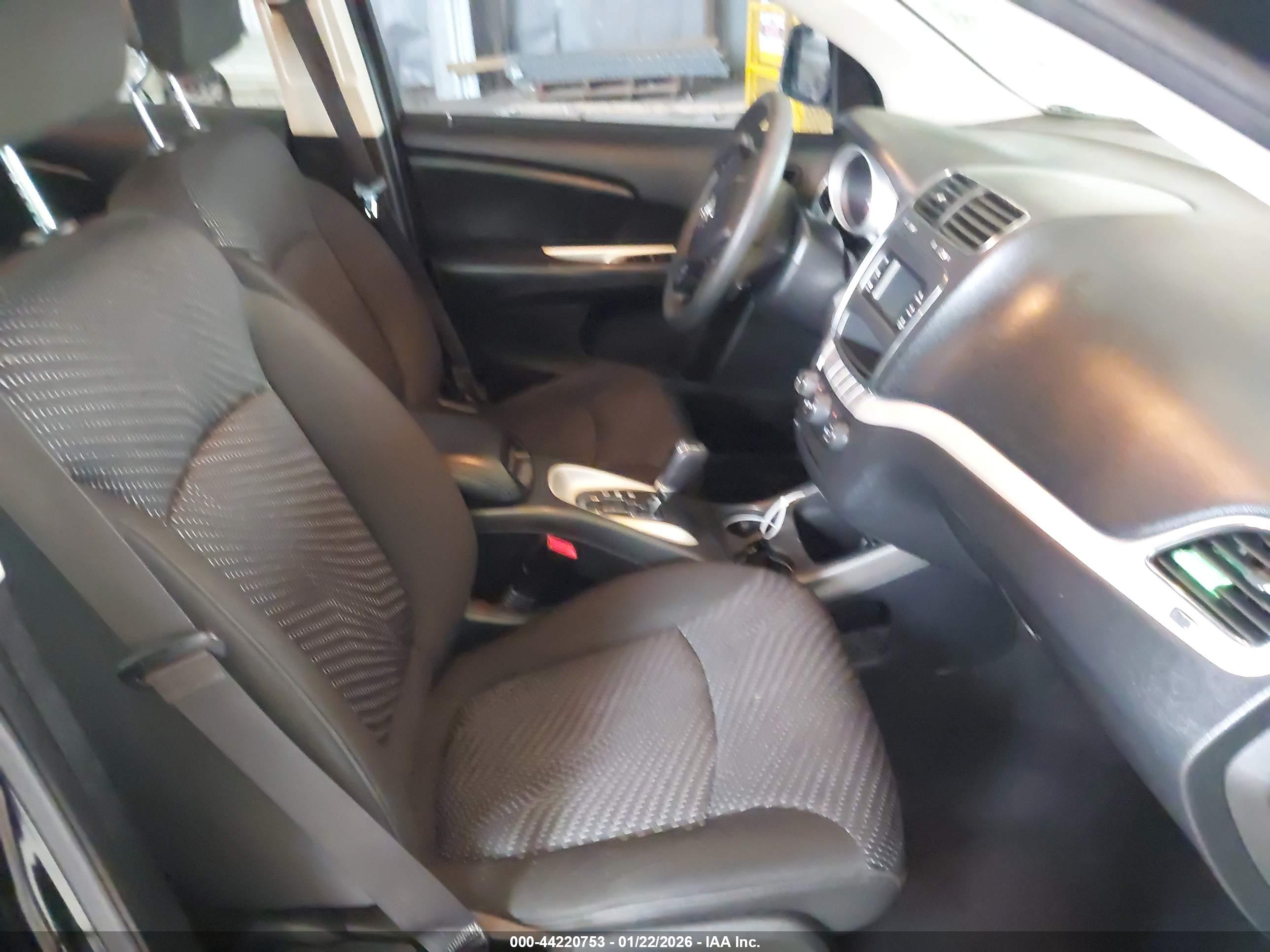 DODGE JOURNEY image 5