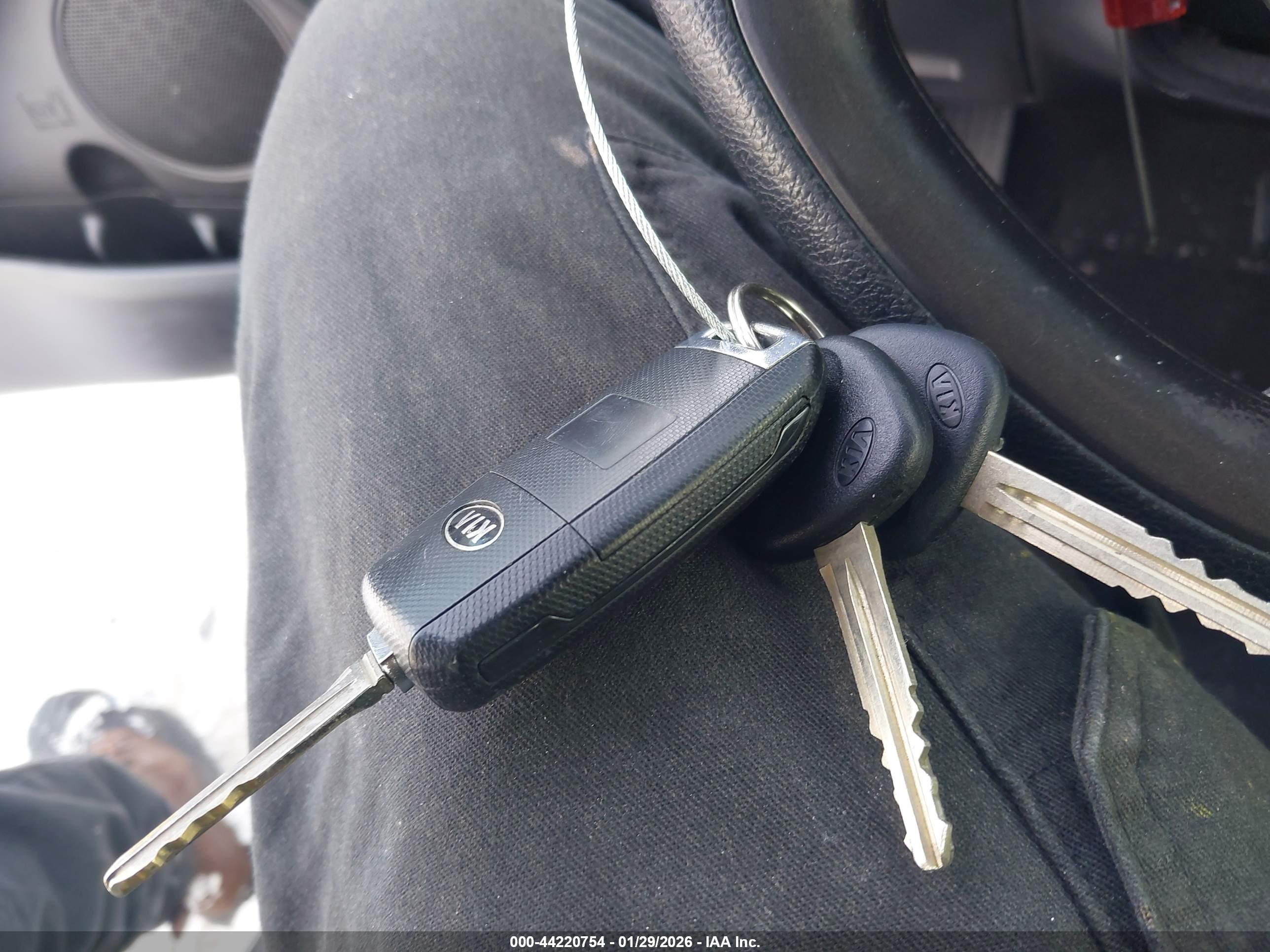 KIA FORTE image 11