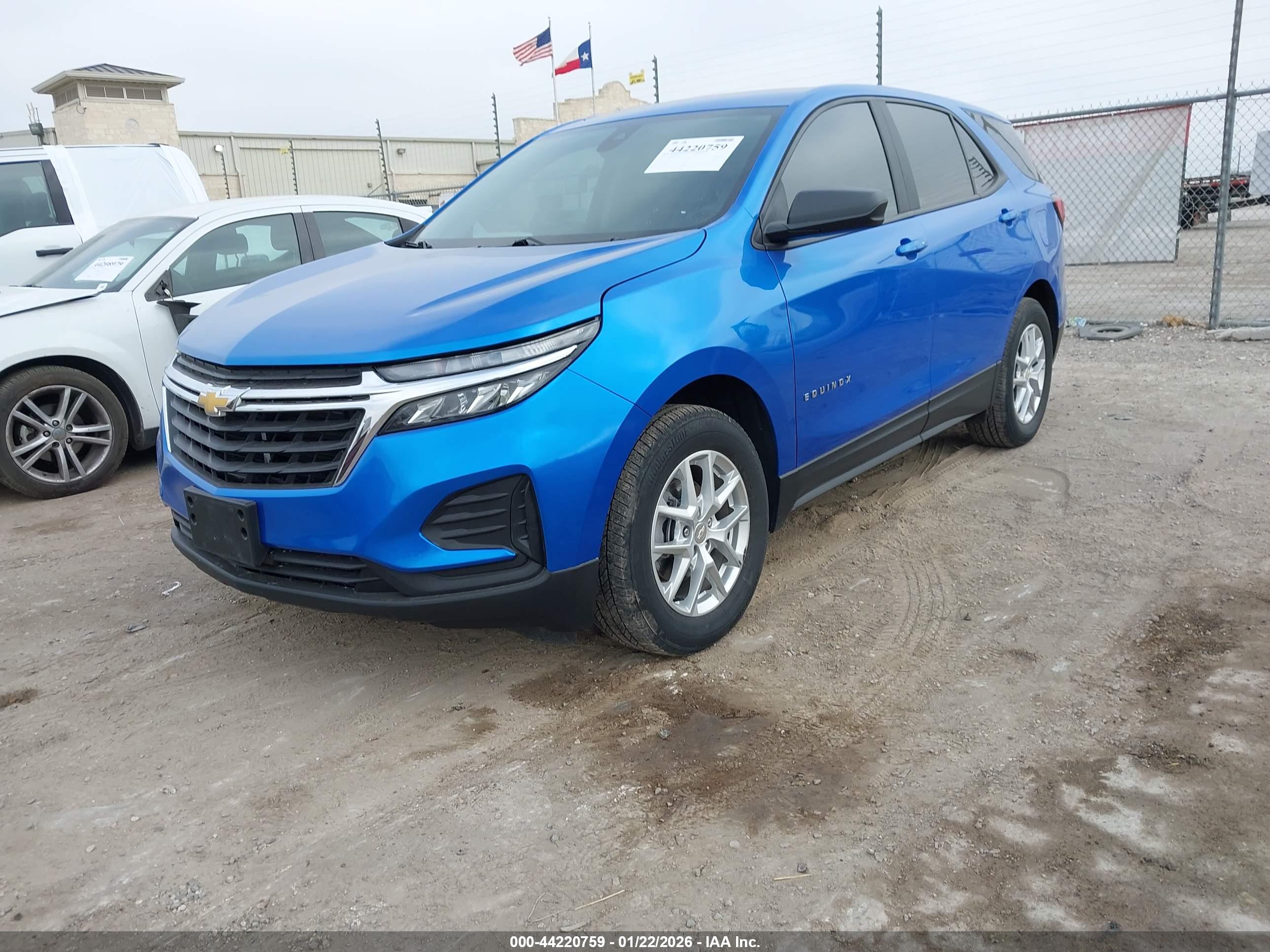 CHEVROLET EQUINOX image 2