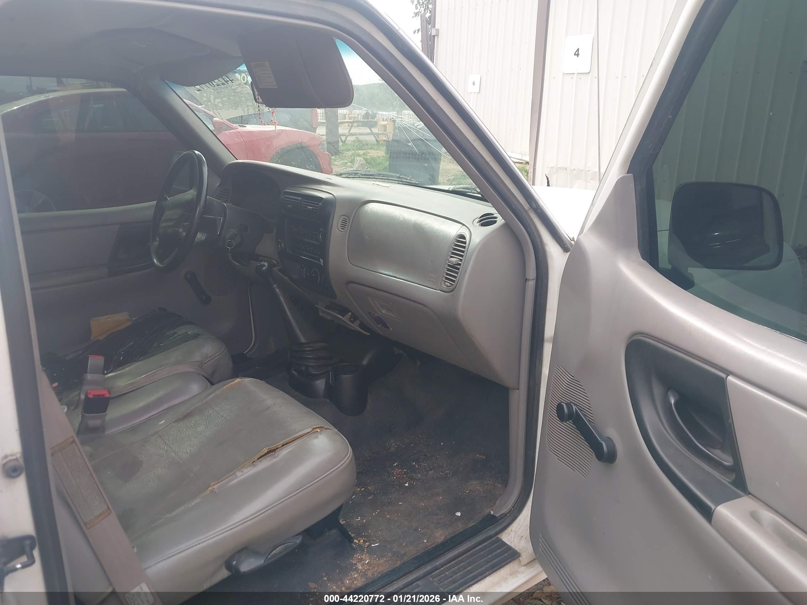 FORD RANGER image 5