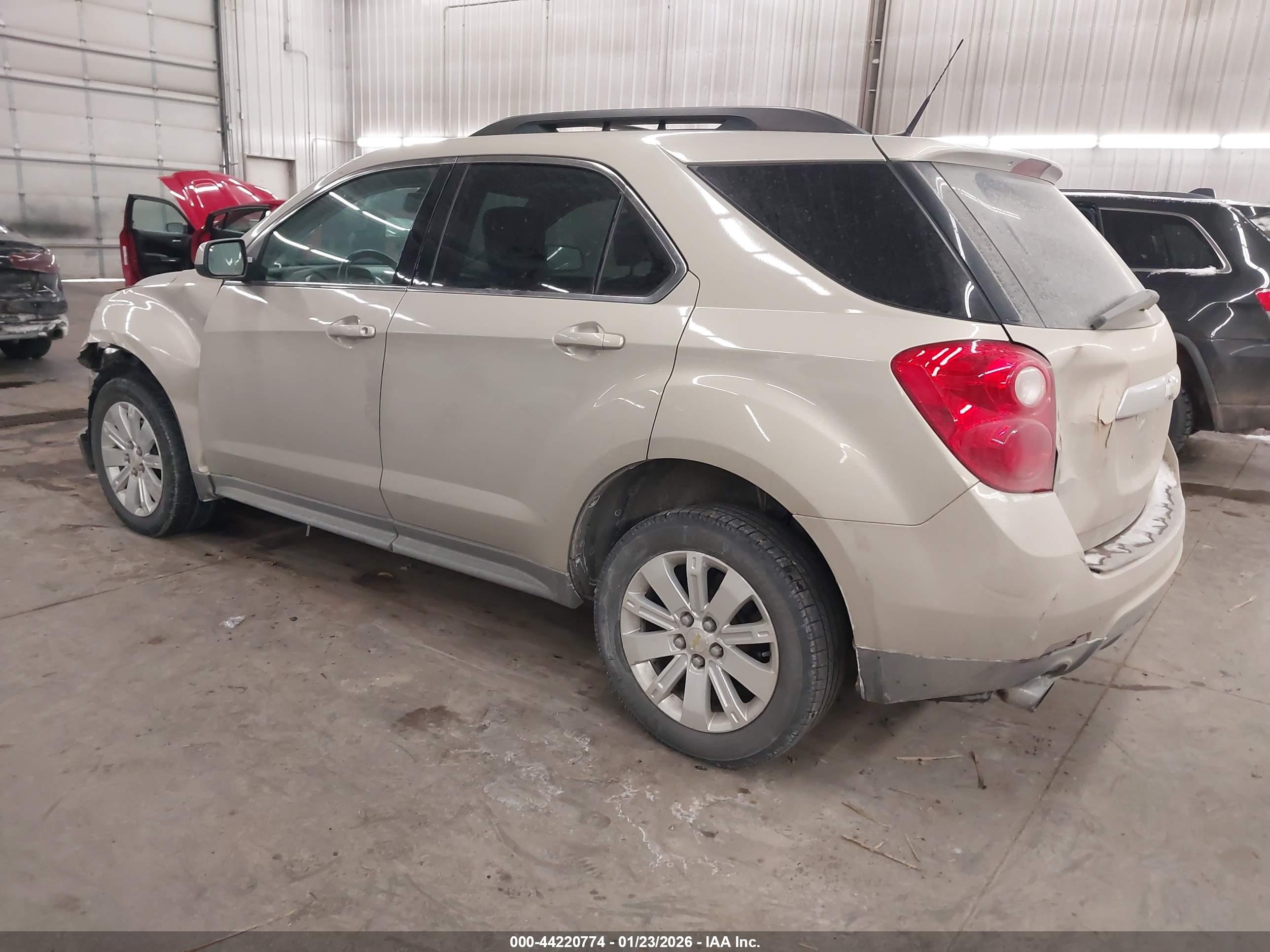 CHEVROLET EQUINOX image 3