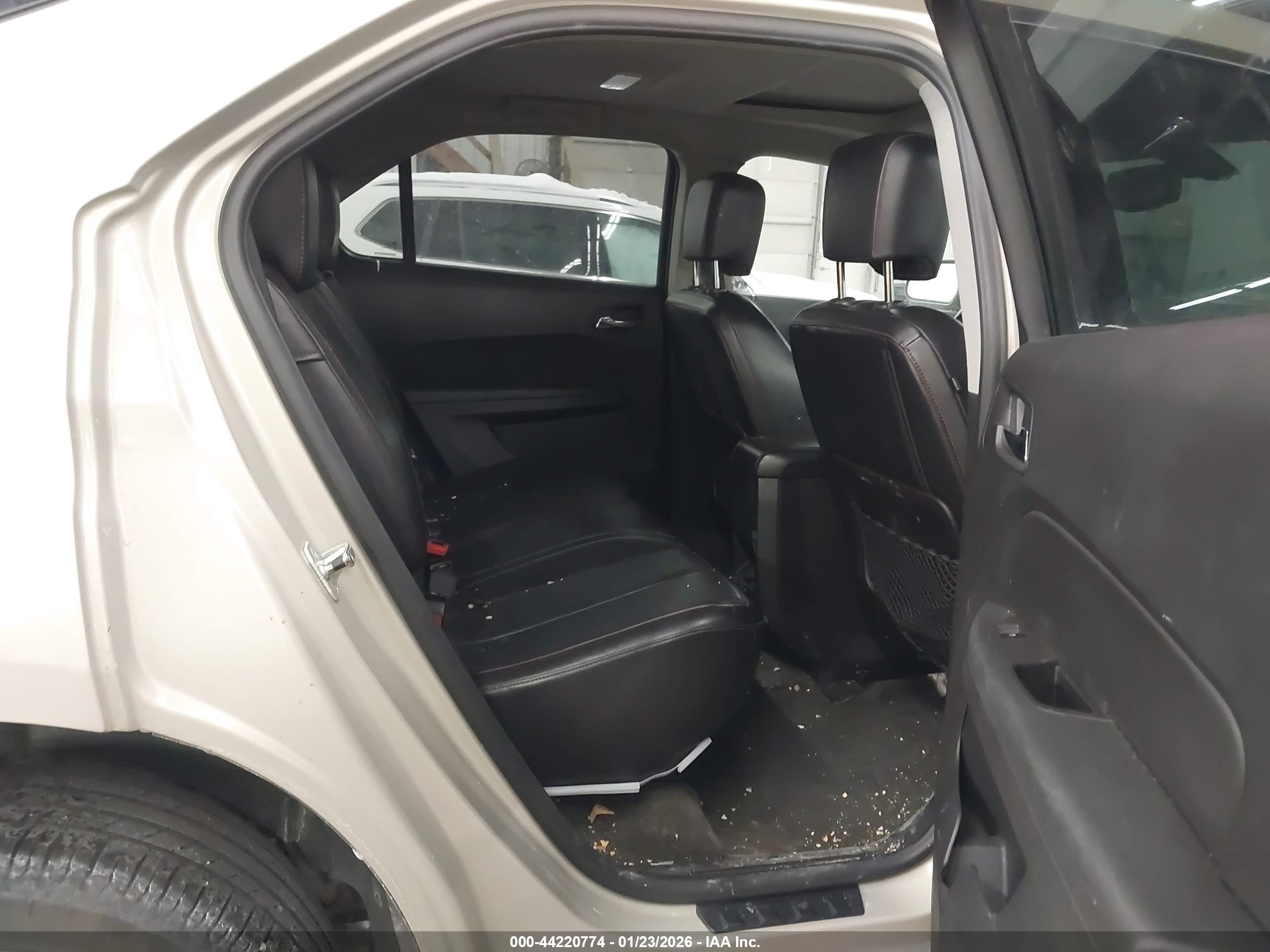 CHEVROLET EQUINOX image 8