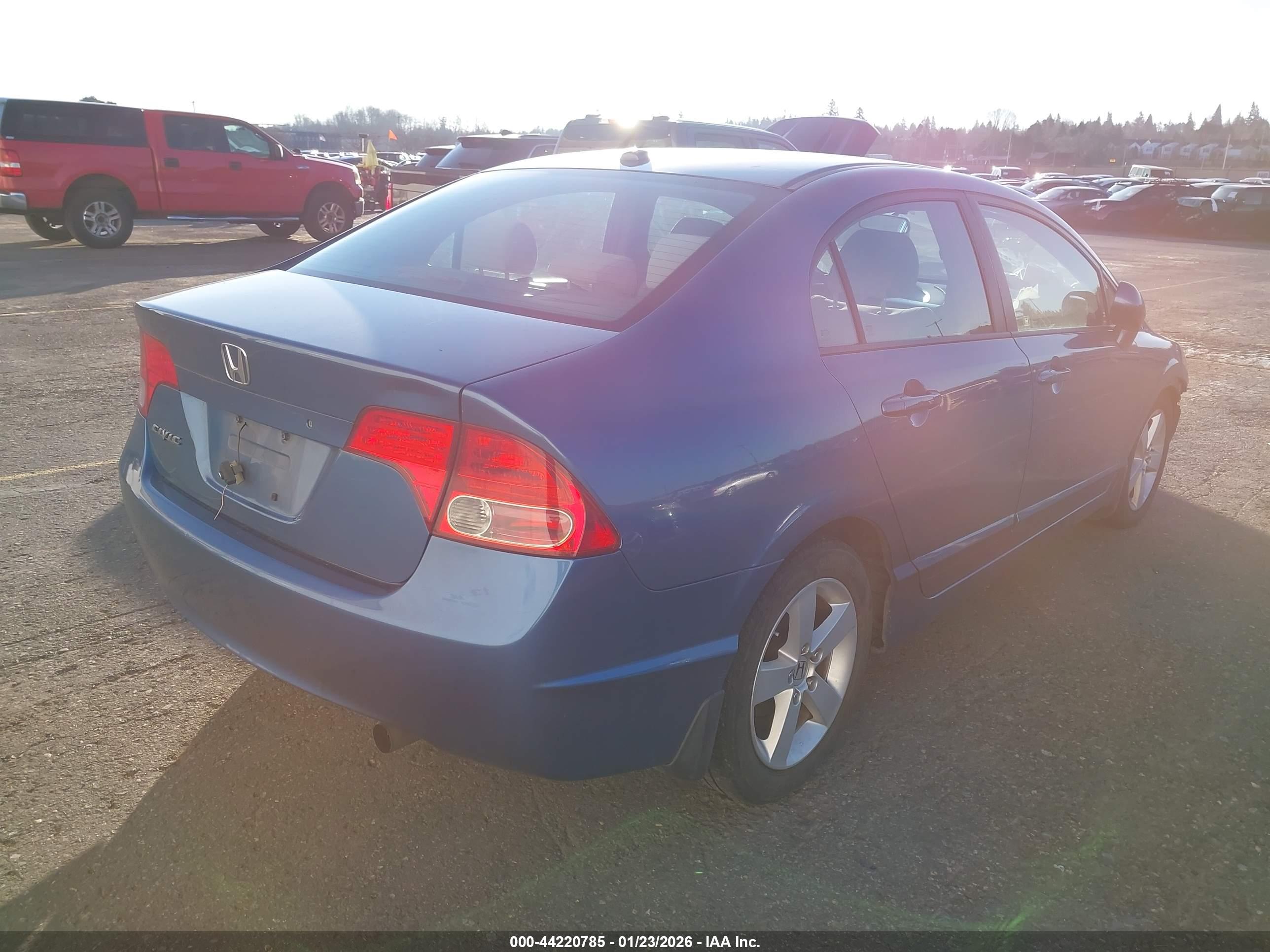 HONDA CIVIC image 4