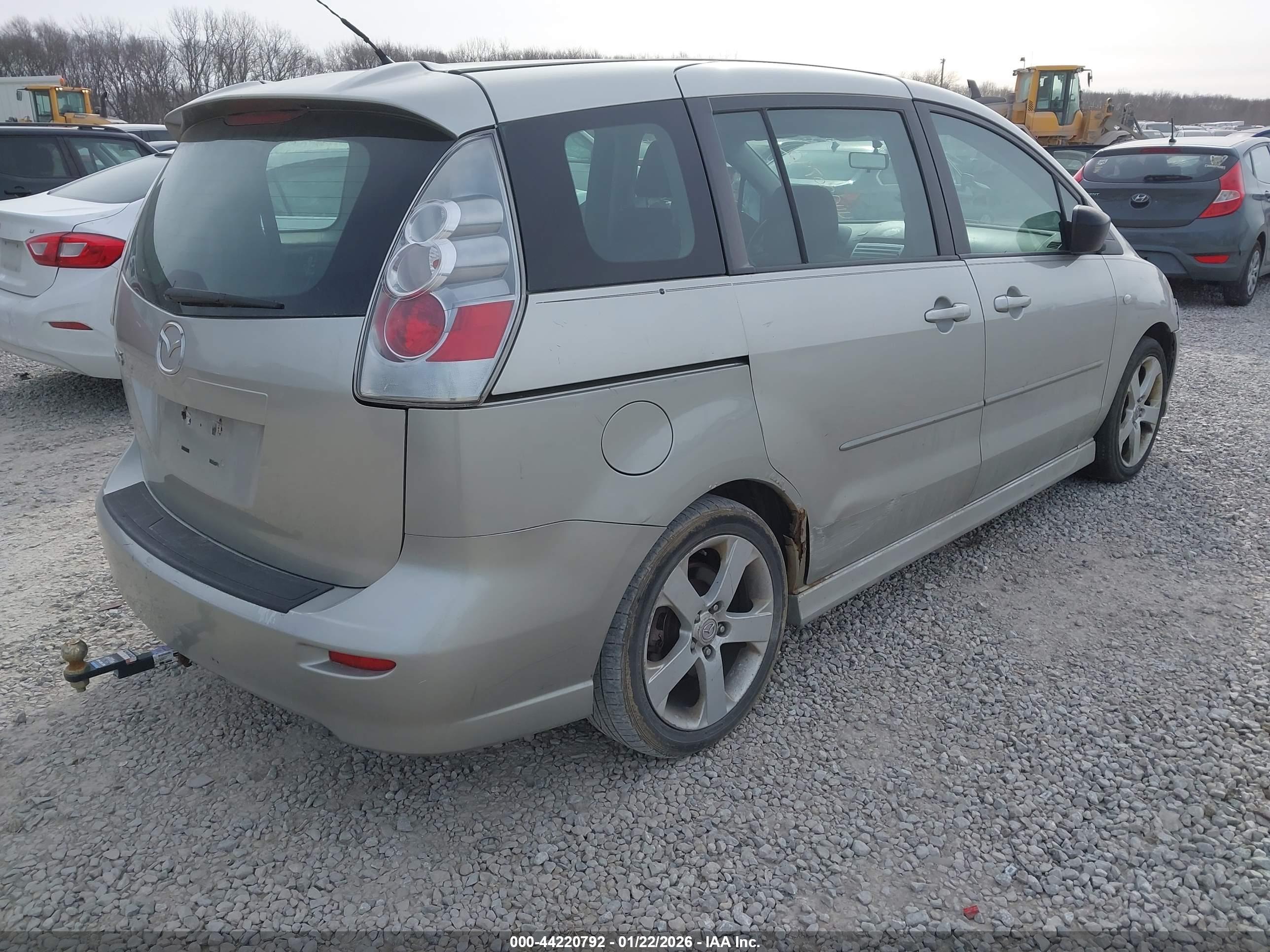 MAZDA MAZDA5 image 4