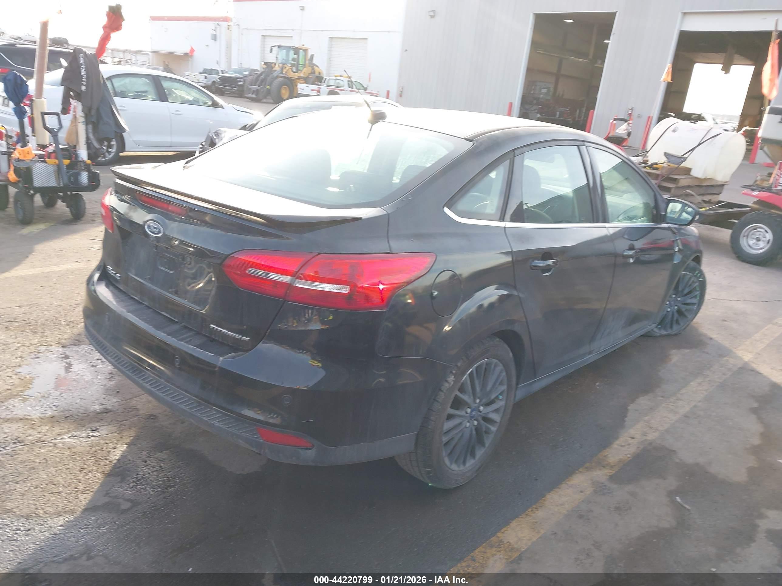 FORD FOCUS image 4