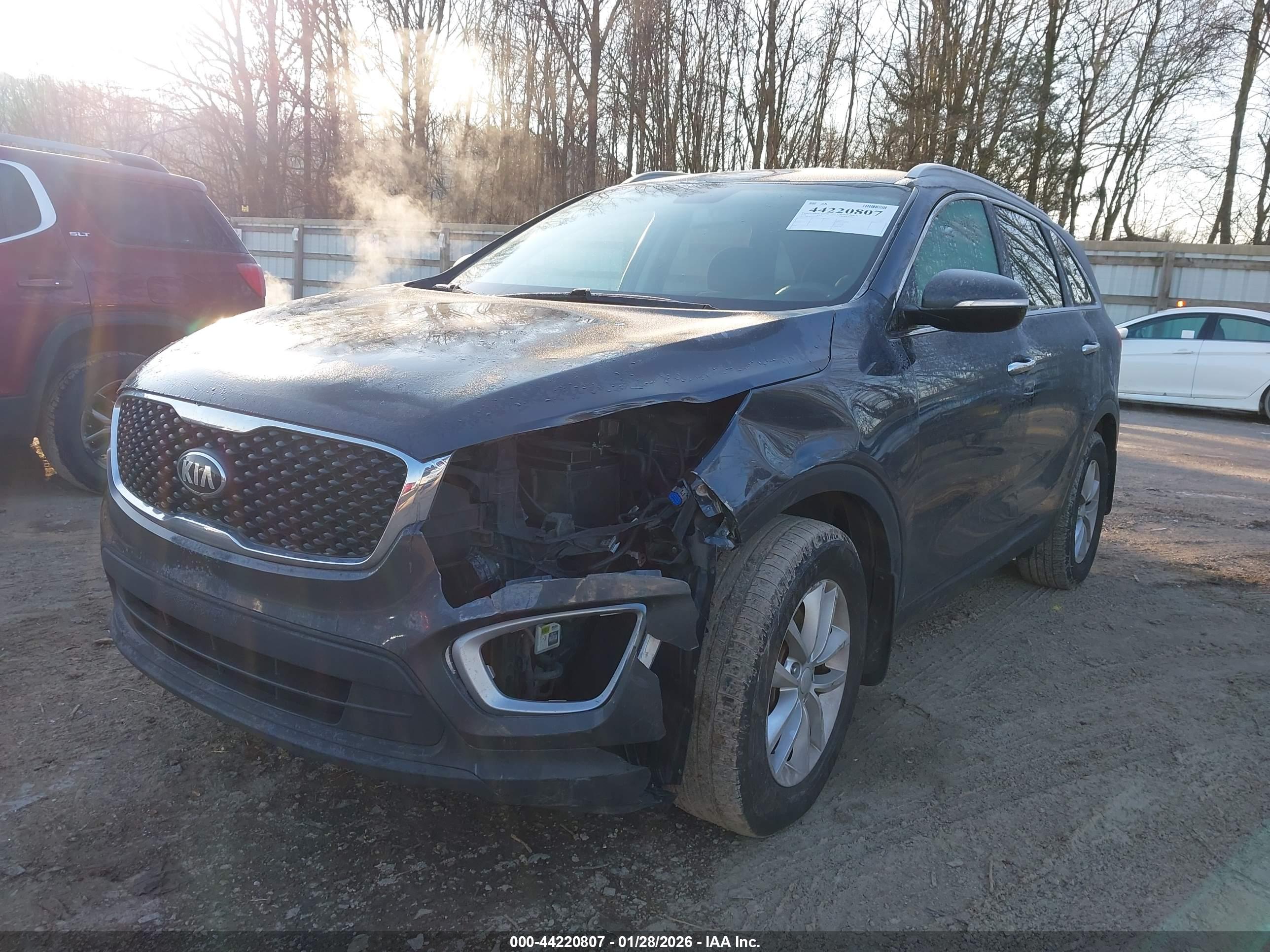 KIA SORENTO image 2