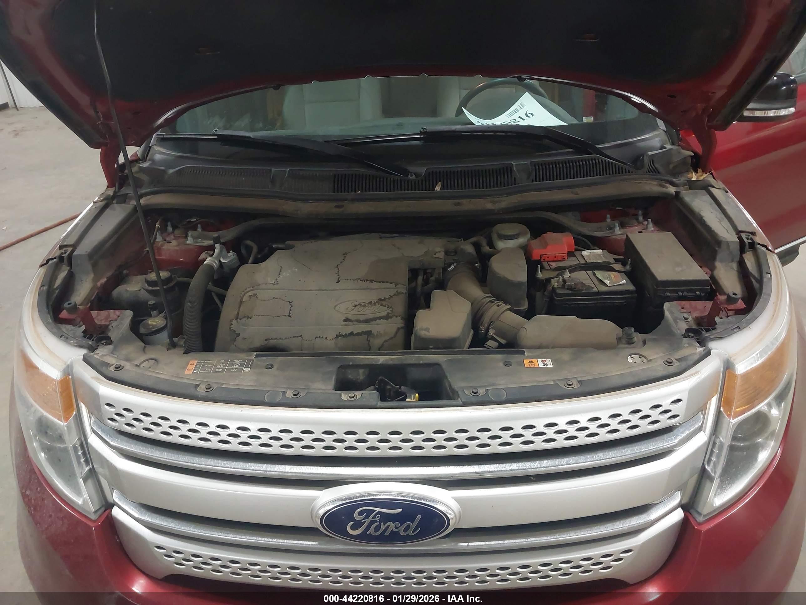 FORD EXPLORER image 10