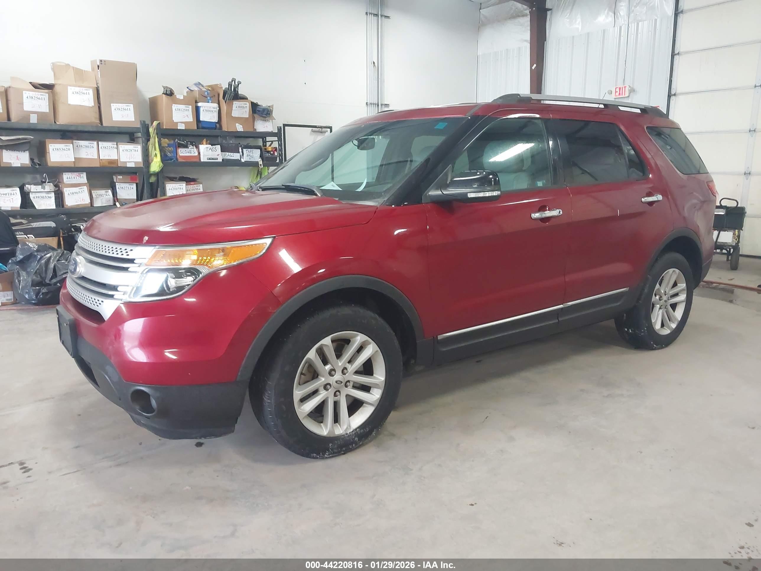 FORD EXPLORER image 2