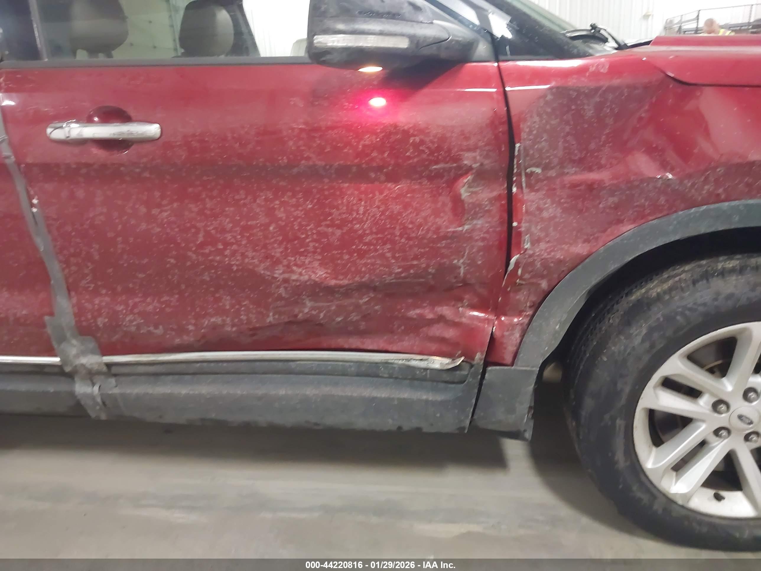 FORD EXPLORER image 6