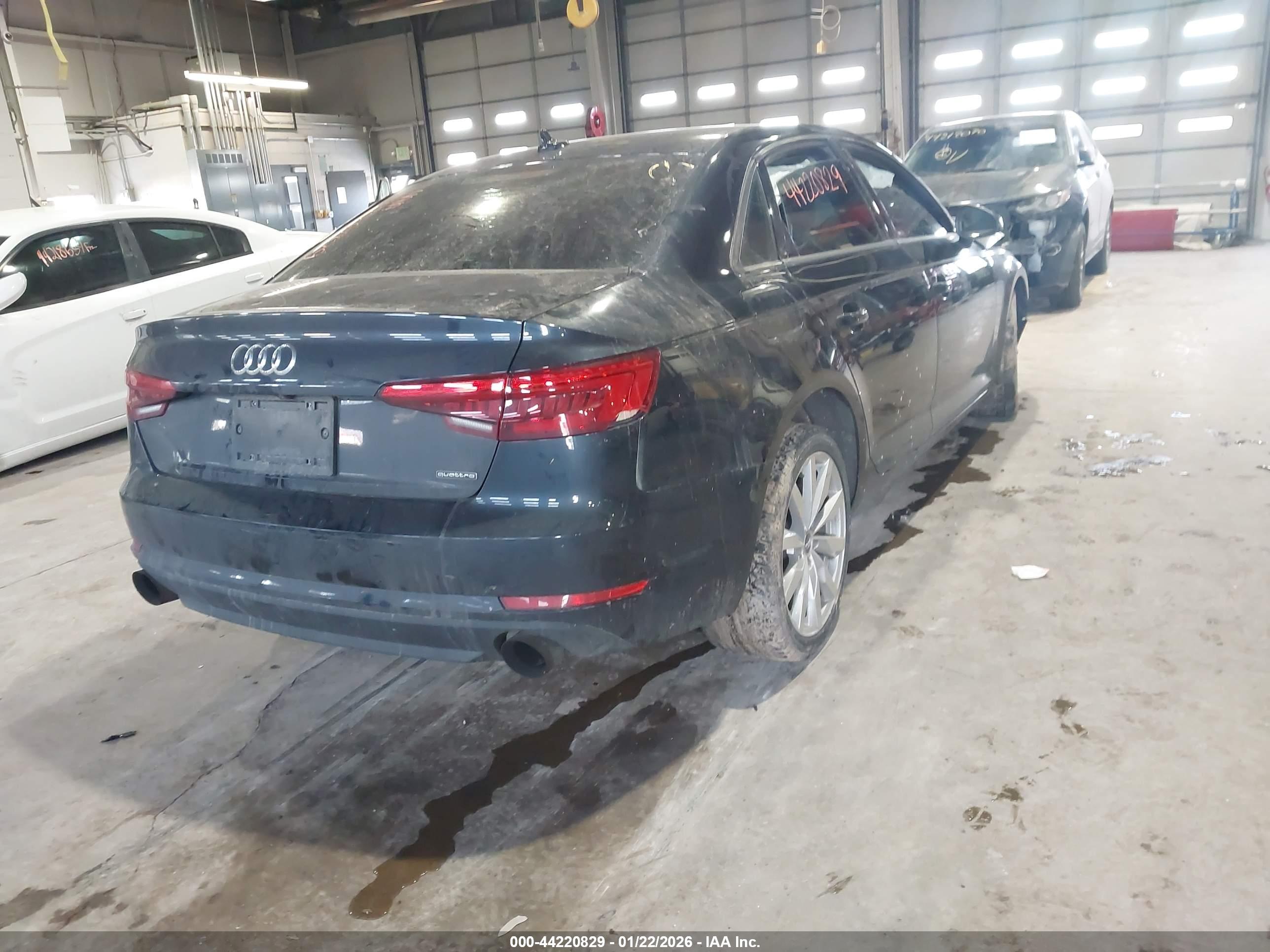 AUDI A4 image 4