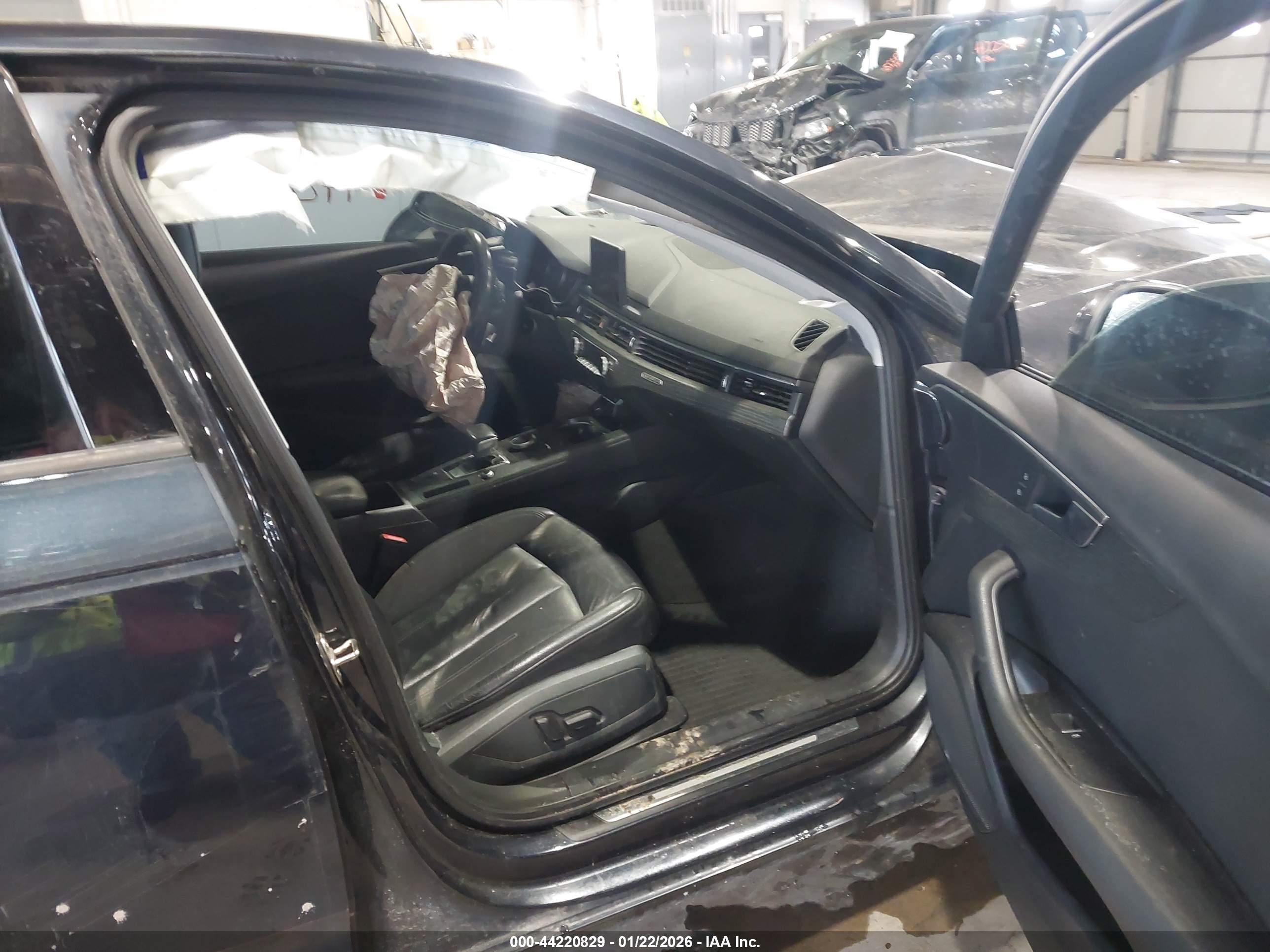 AUDI A4 image 5