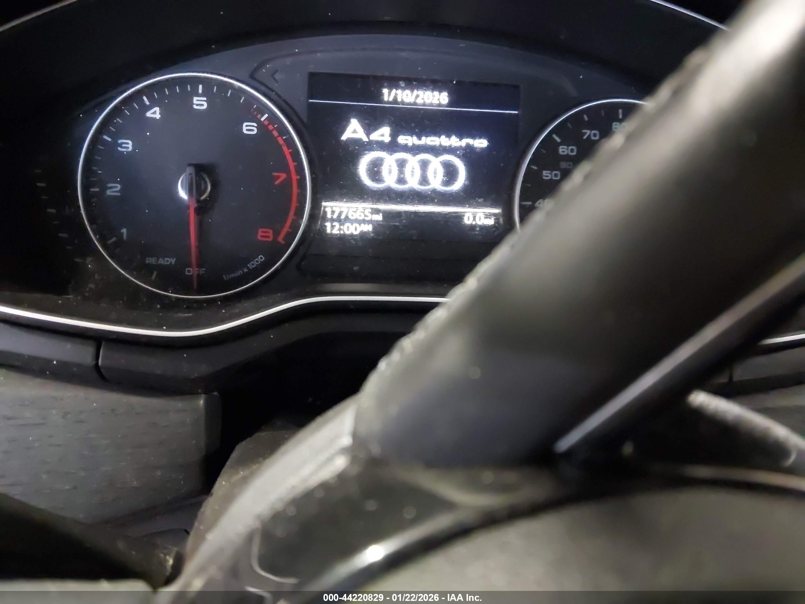 AUDI A4 image 7