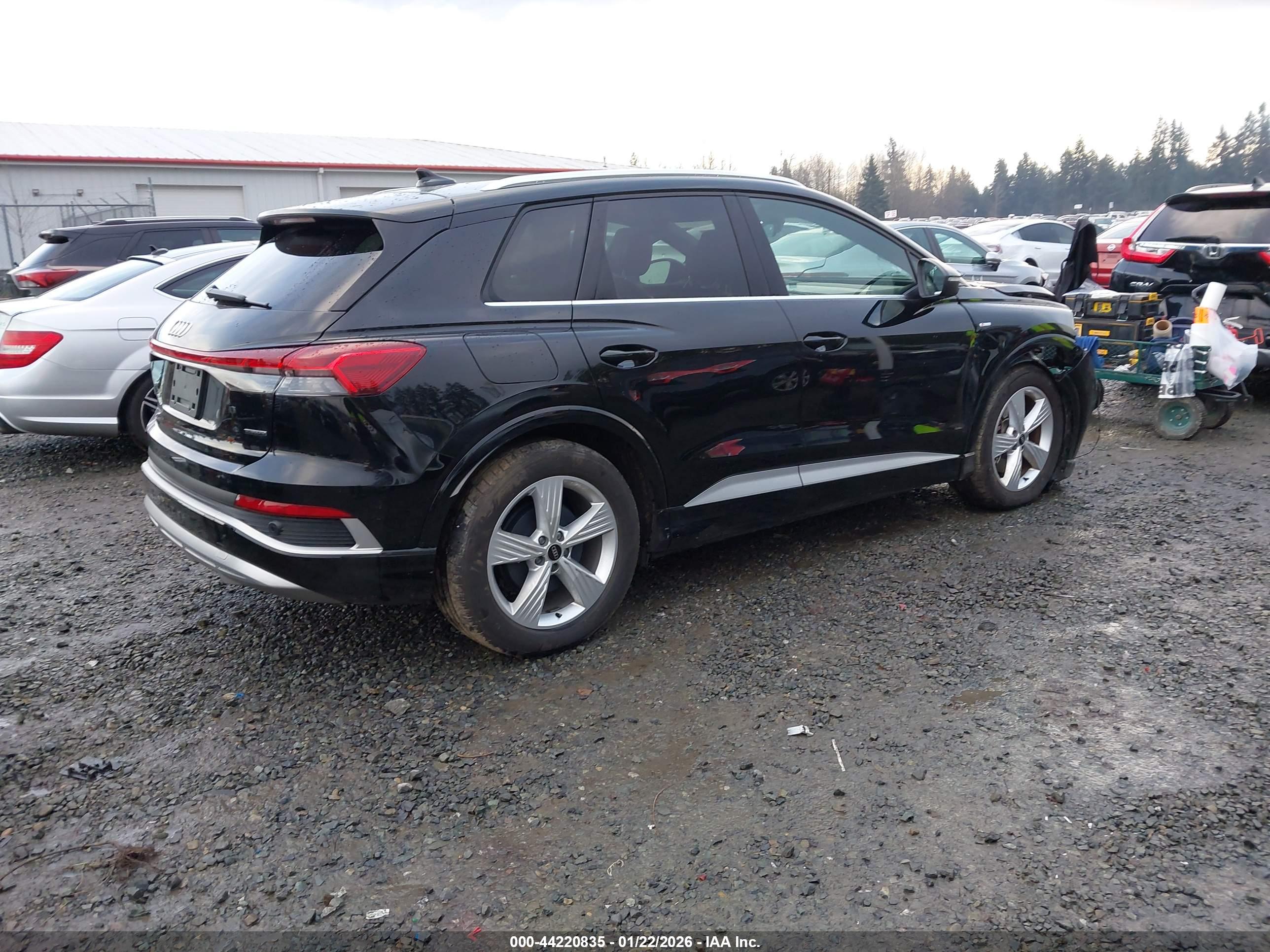 AUDI Q4 image 4