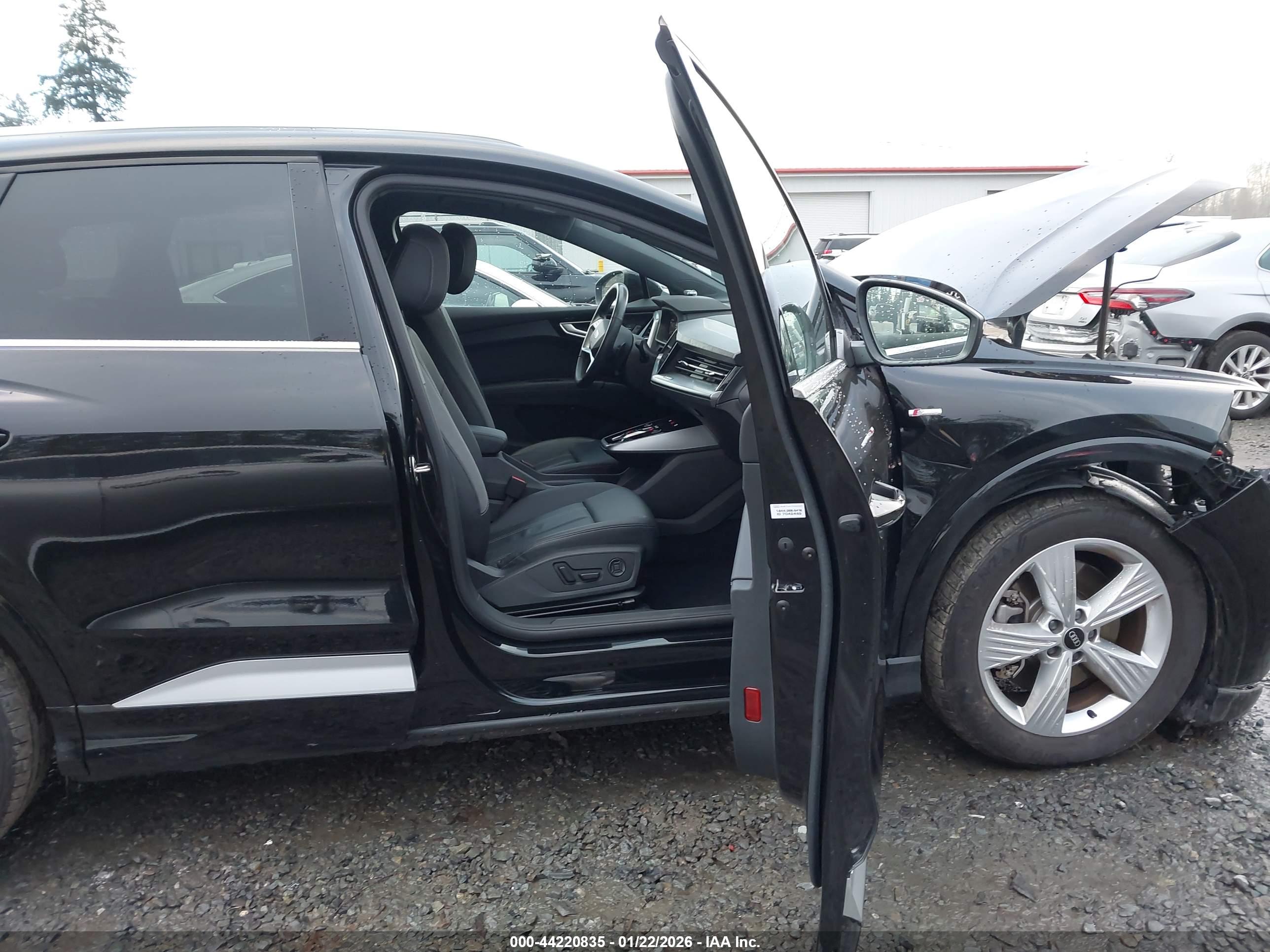 AUDI Q4 image 5