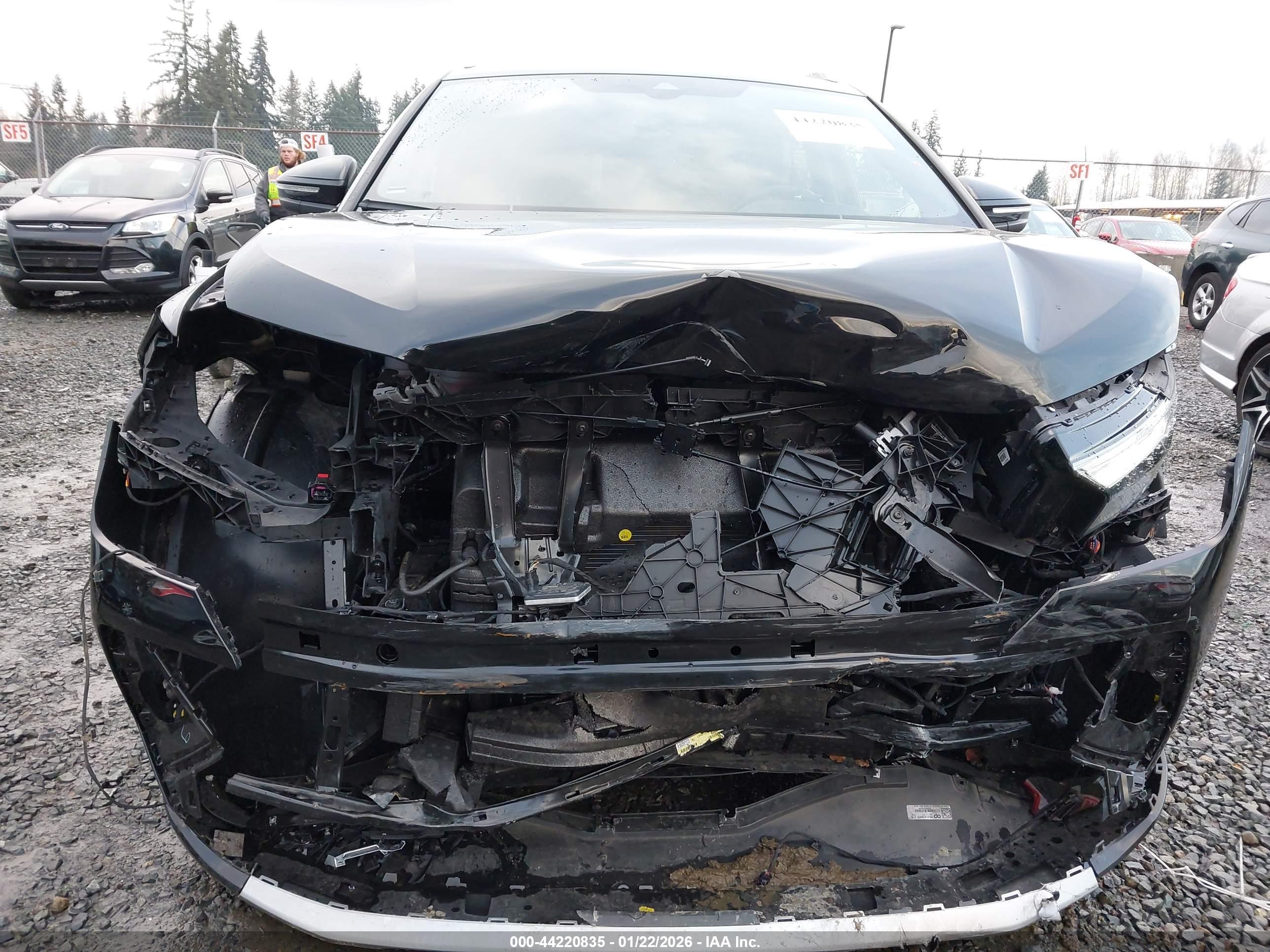 AUDI Q4 image 6
