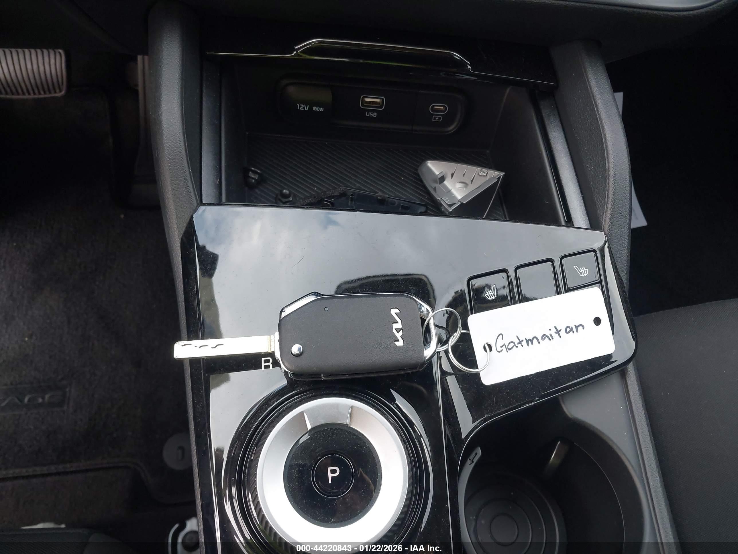 KIA SPORTAGE image 11