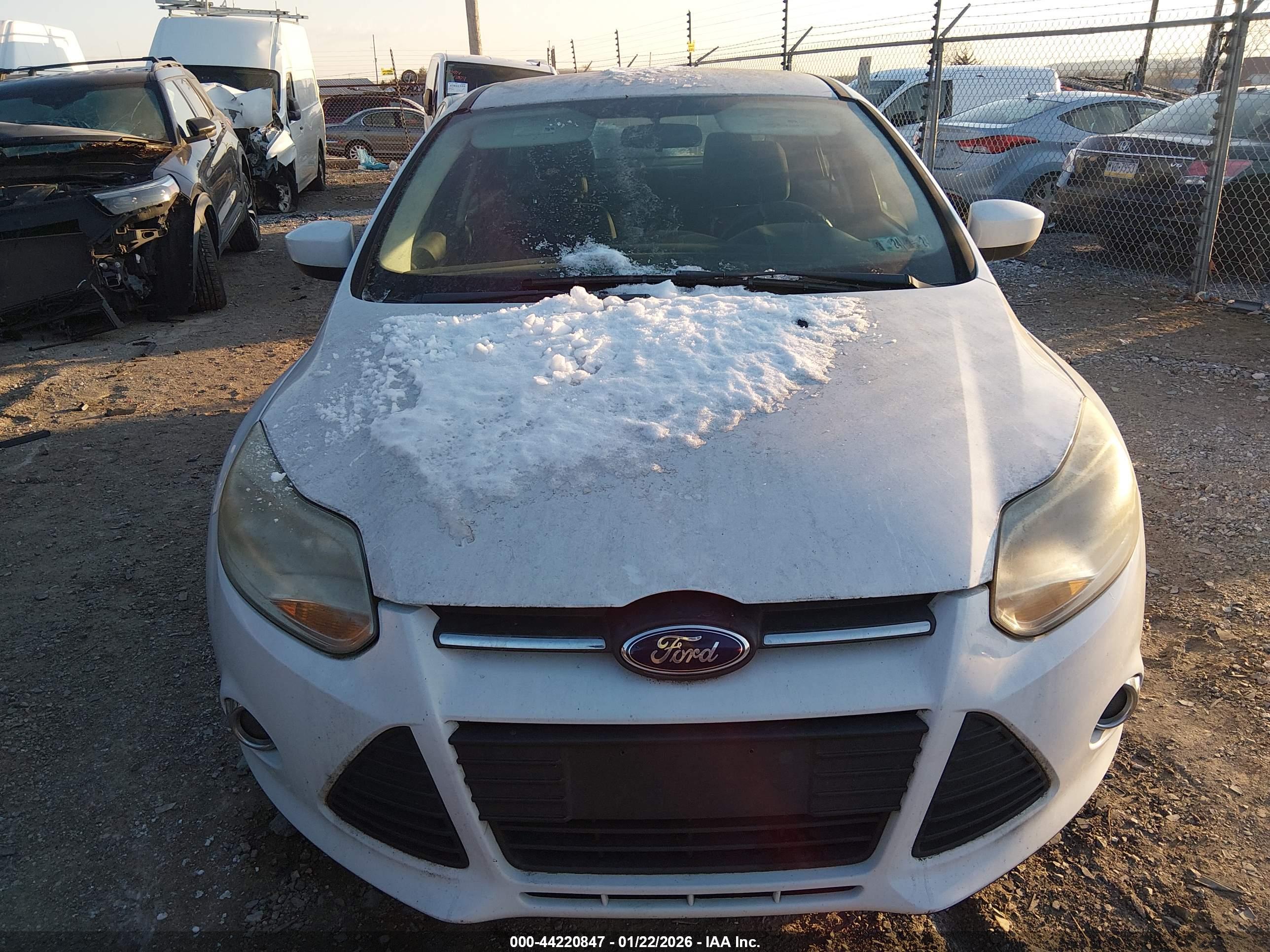 FORD FOCUS image 6