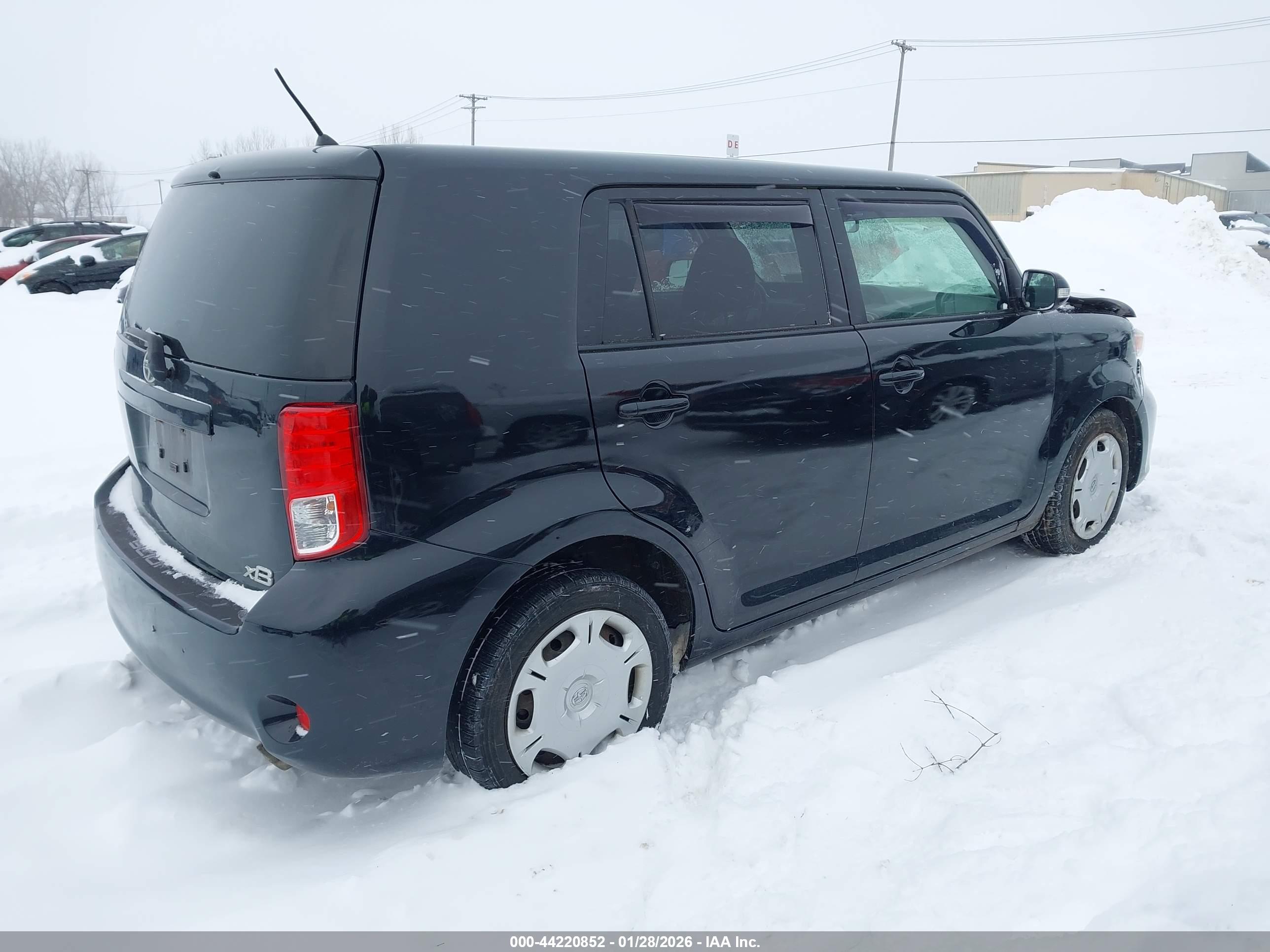 SCION XB image 4