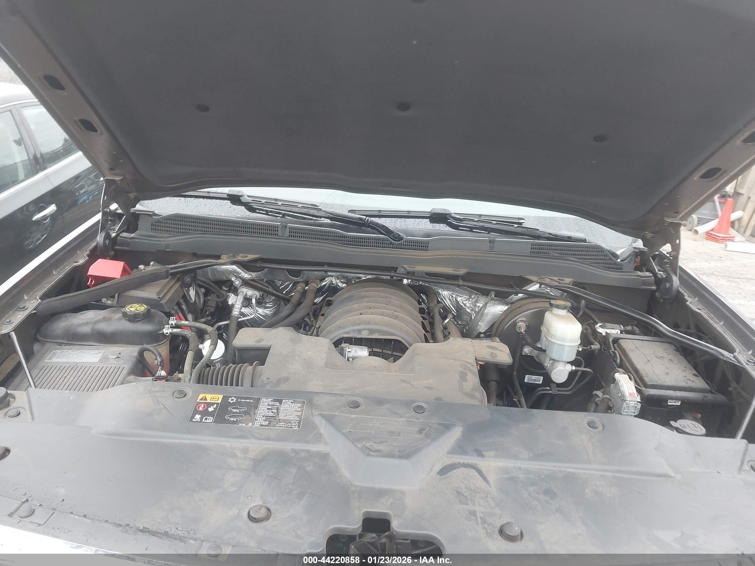 CHEVROLET SILVERADO image 10