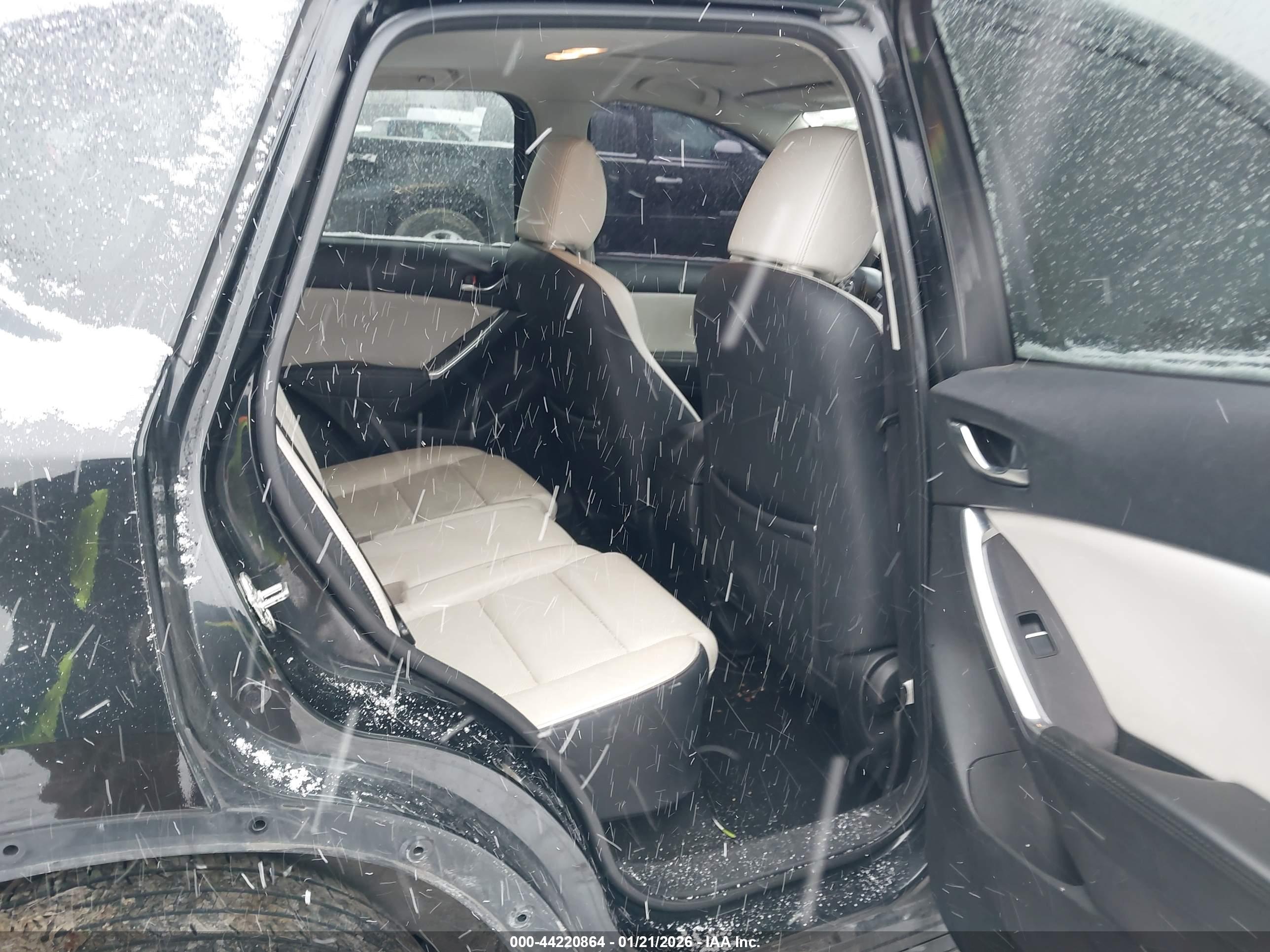 MAZDA CX-5 image 8