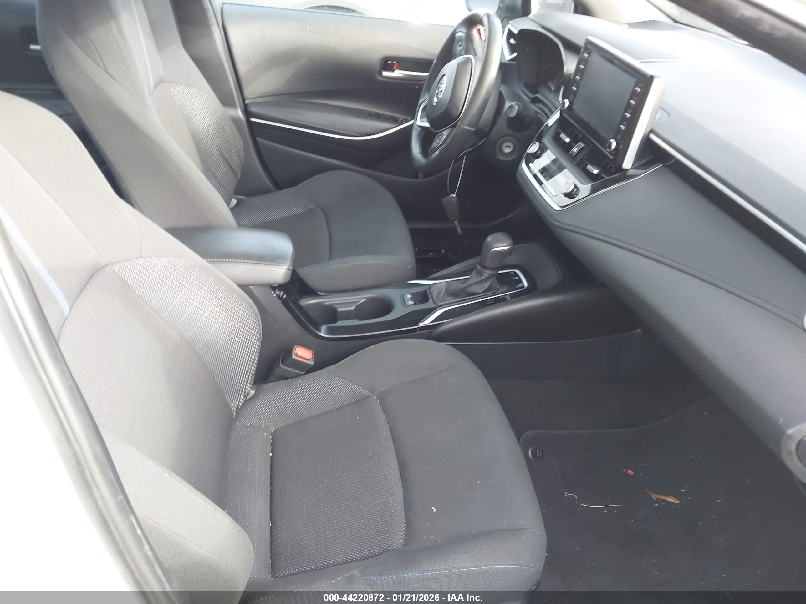 TOYOTA COROLLA image 5