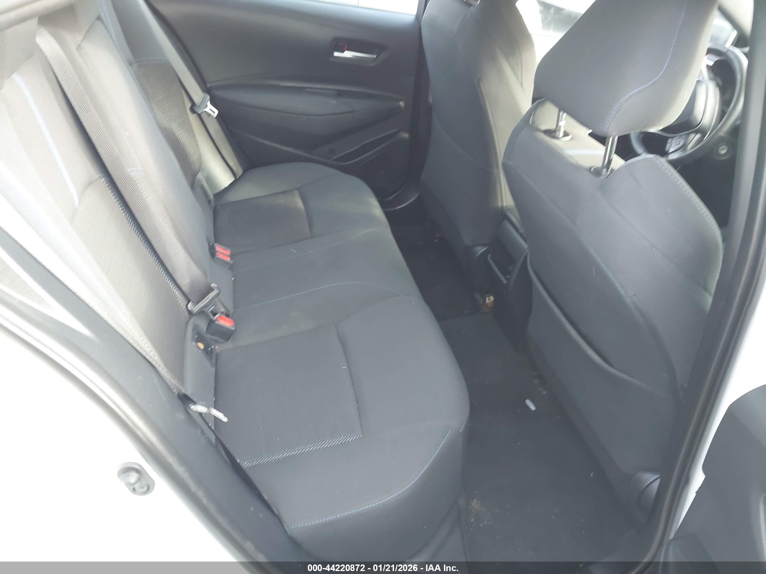 TOYOTA COROLLA image 8