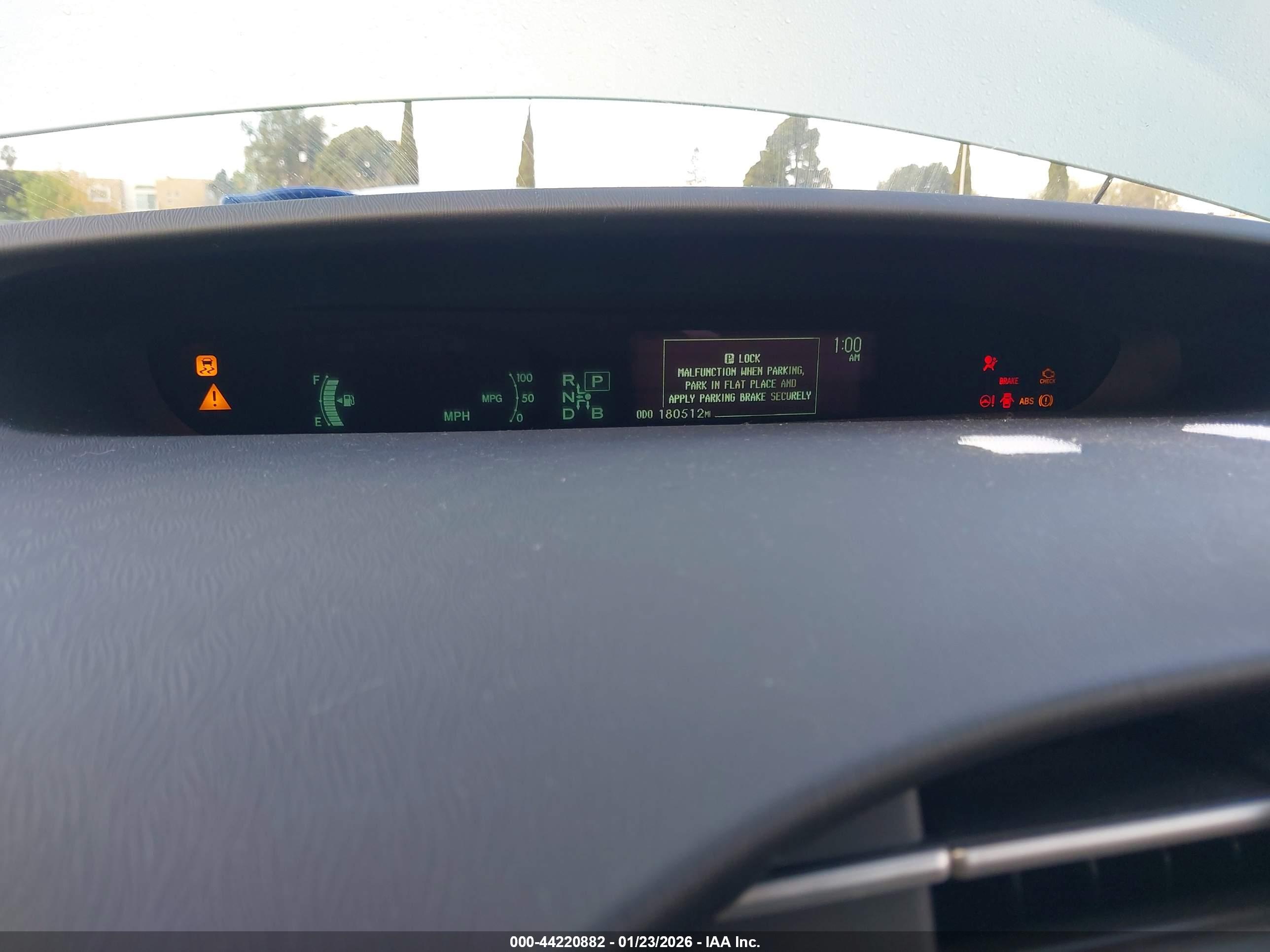 TOYOTA PRIUS image 7