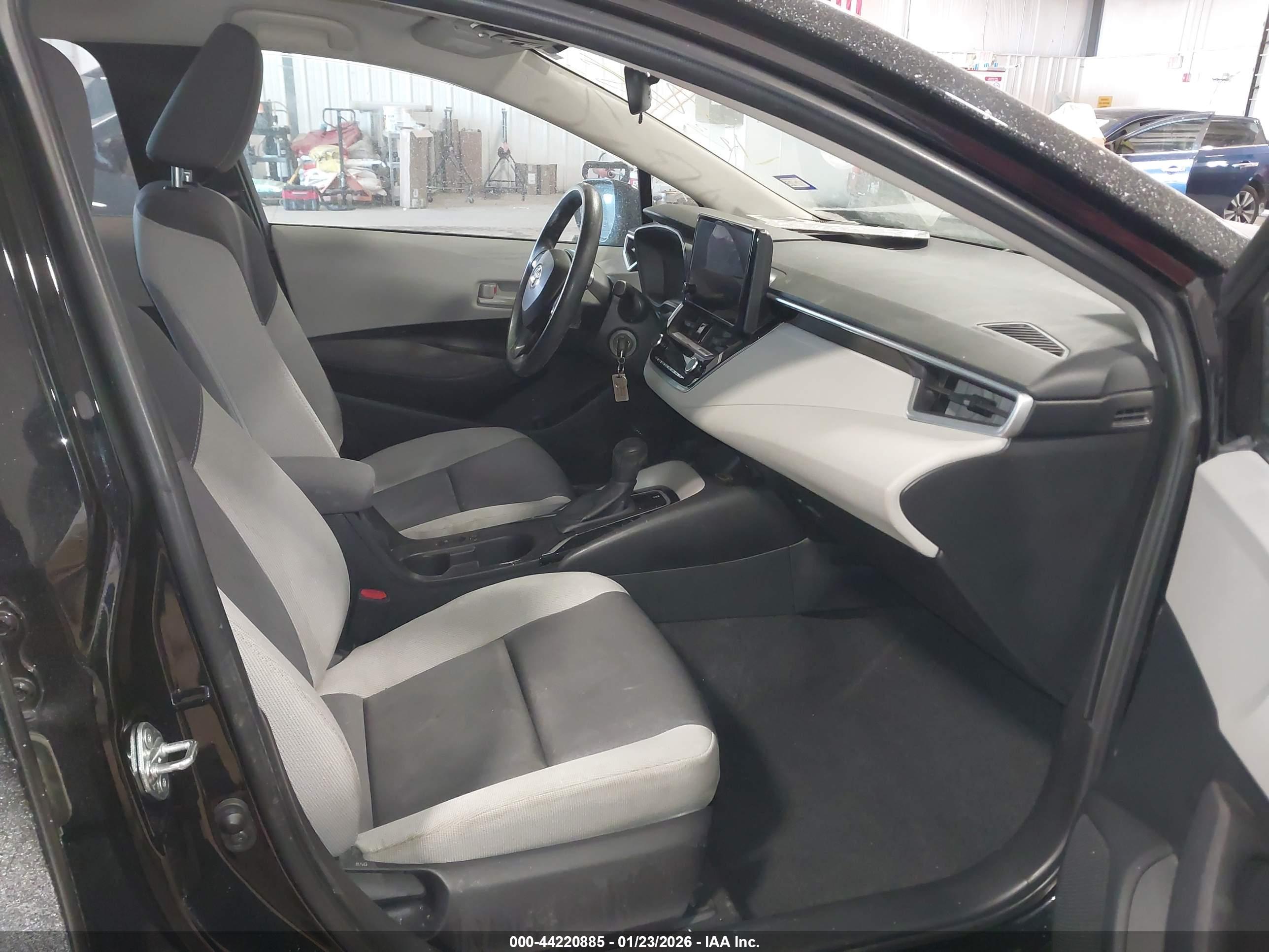 TOYOTA COROLLA image 5