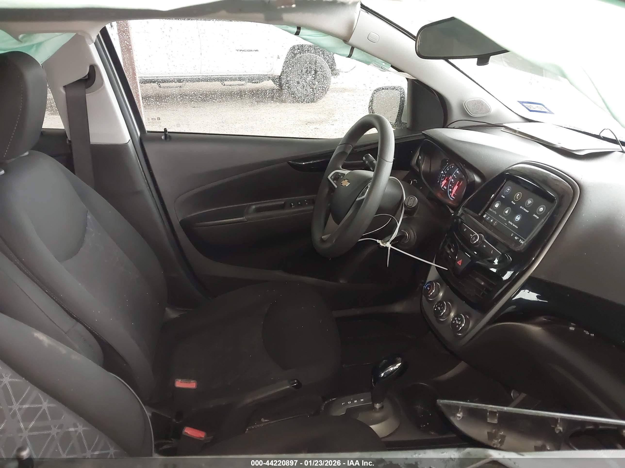 CHEVROLET SPARK image 5
