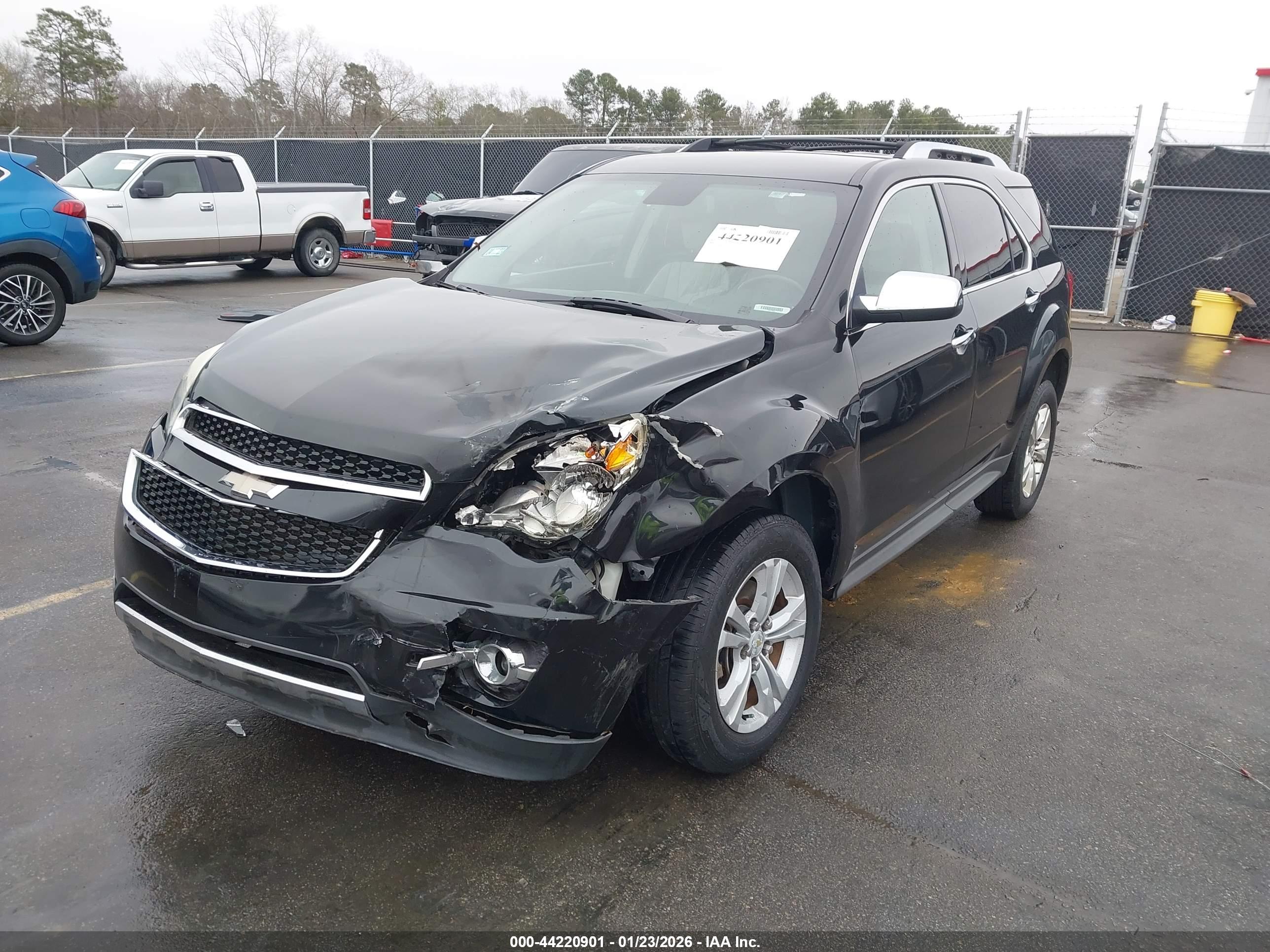 CHEVROLET EQUINOX image 2