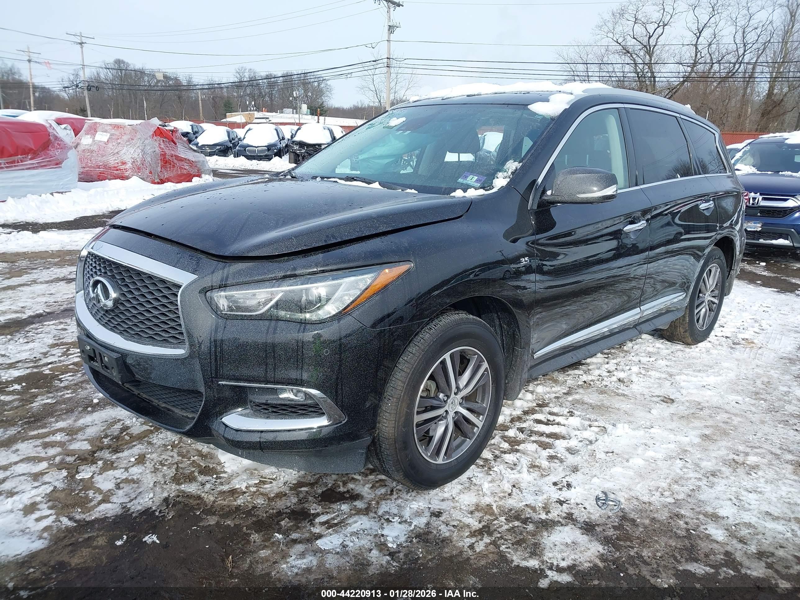 INFINITI QX60 image 2