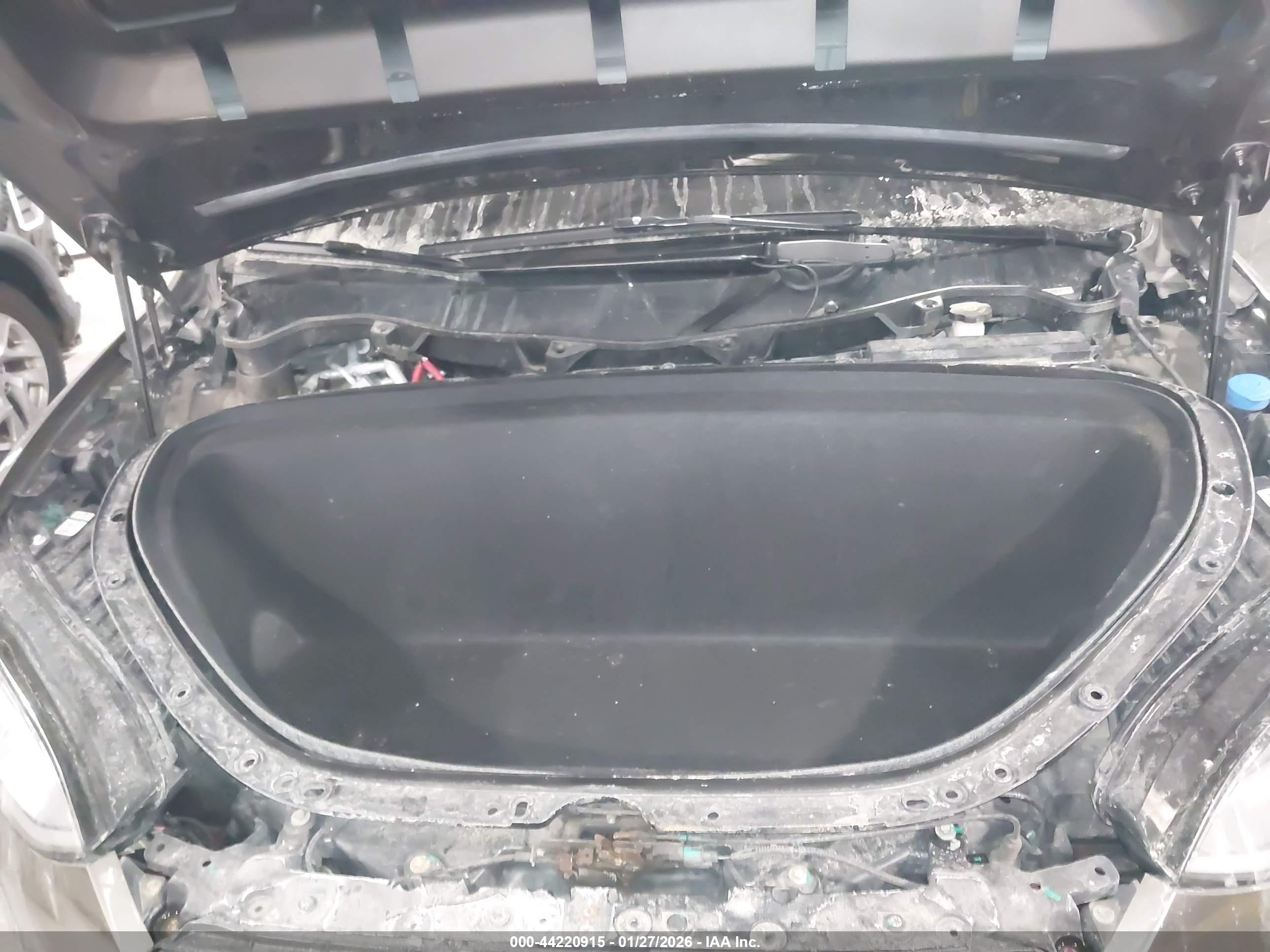 TESLA MODEL image 10