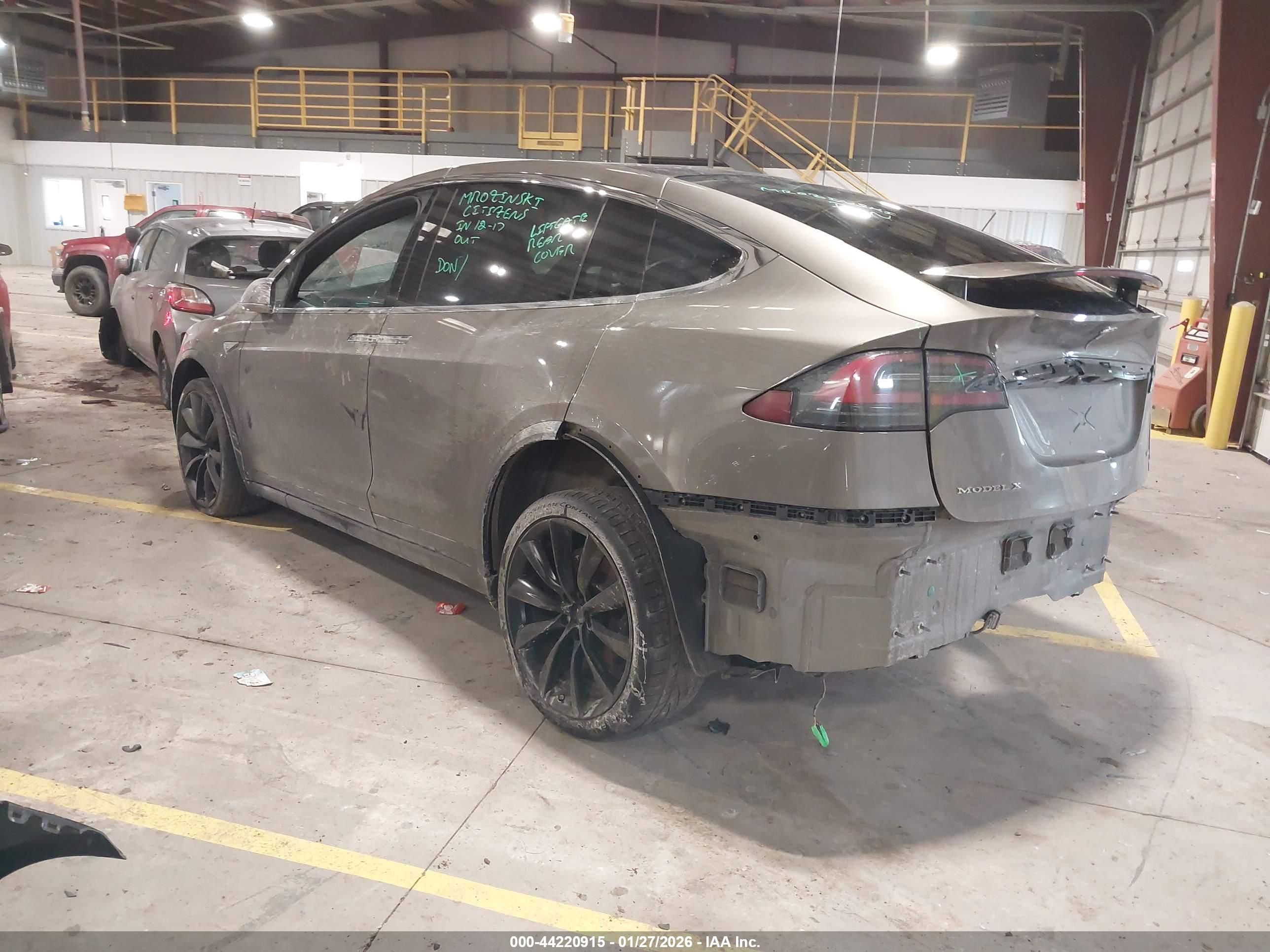 TESLA MODEL image 3