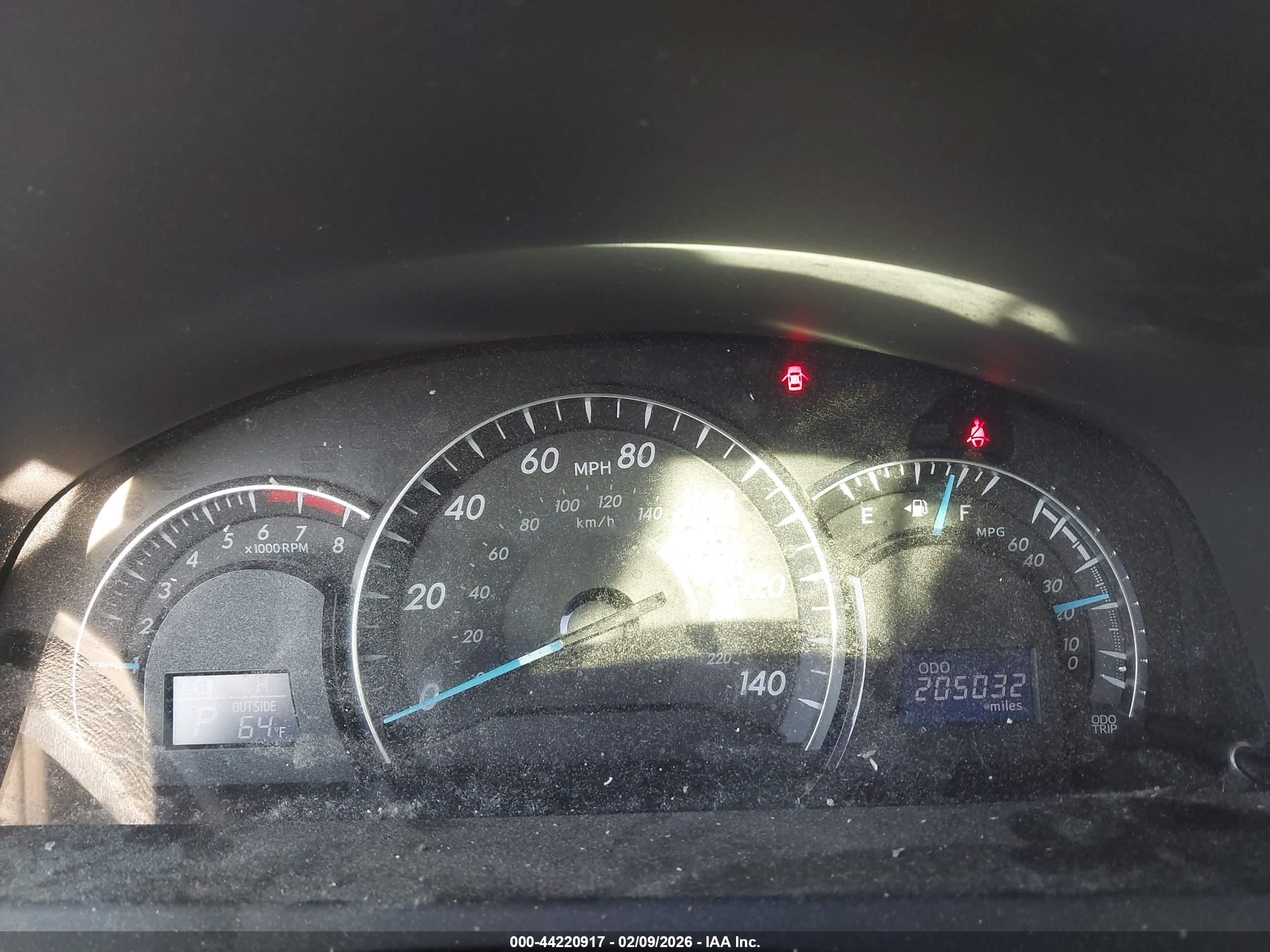 TOYOTA CAMRY image 7