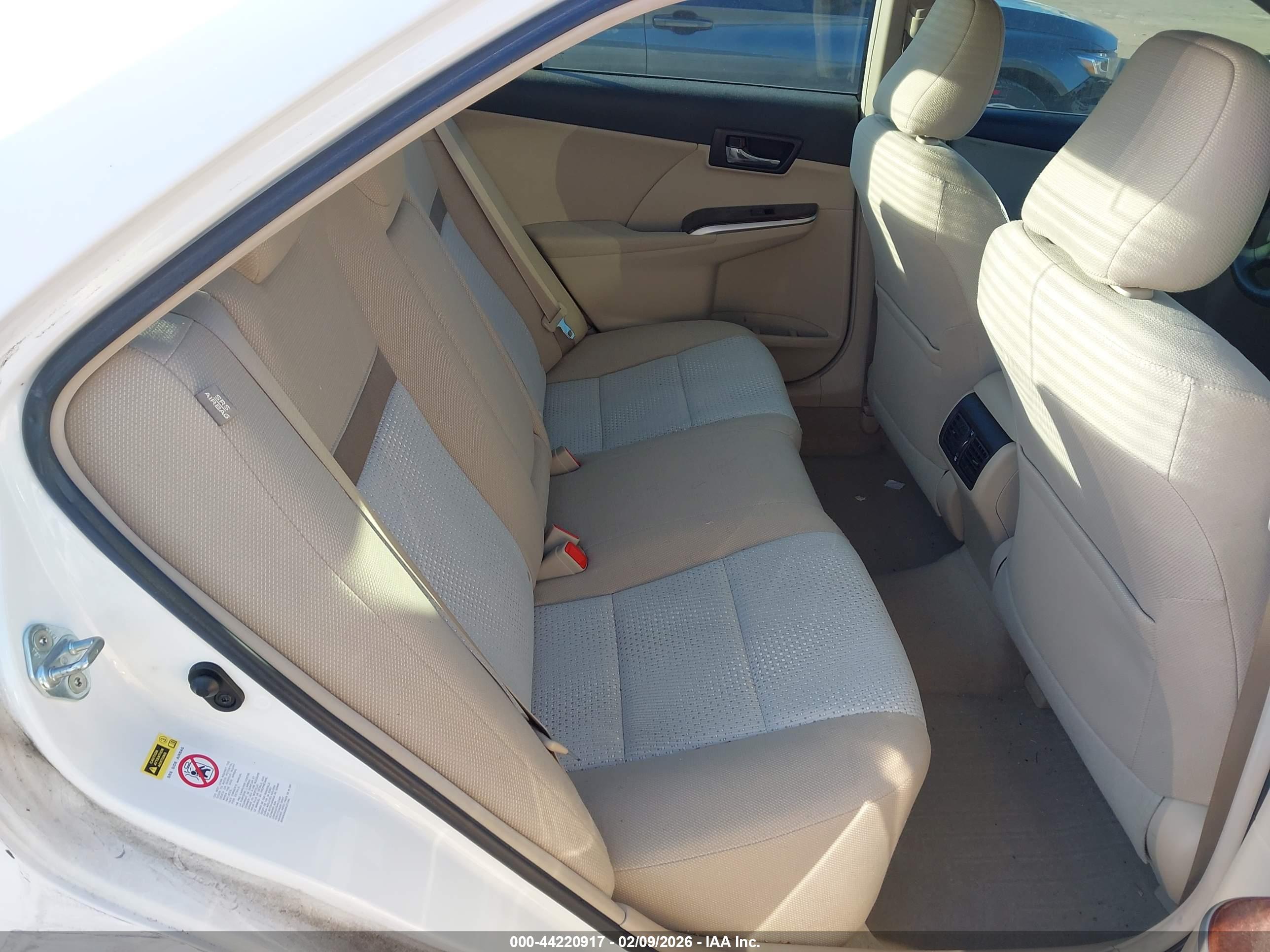 TOYOTA CAMRY image 8