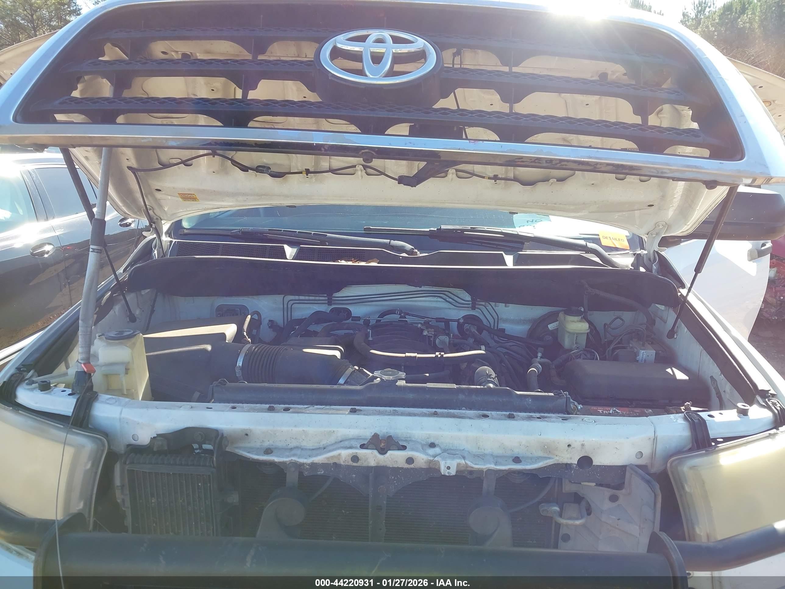 TOYOTA TUNDRA image 10